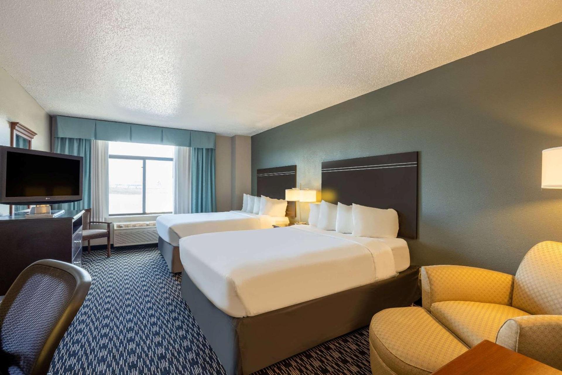 Wingate by Wyndham Gillette photo 31
