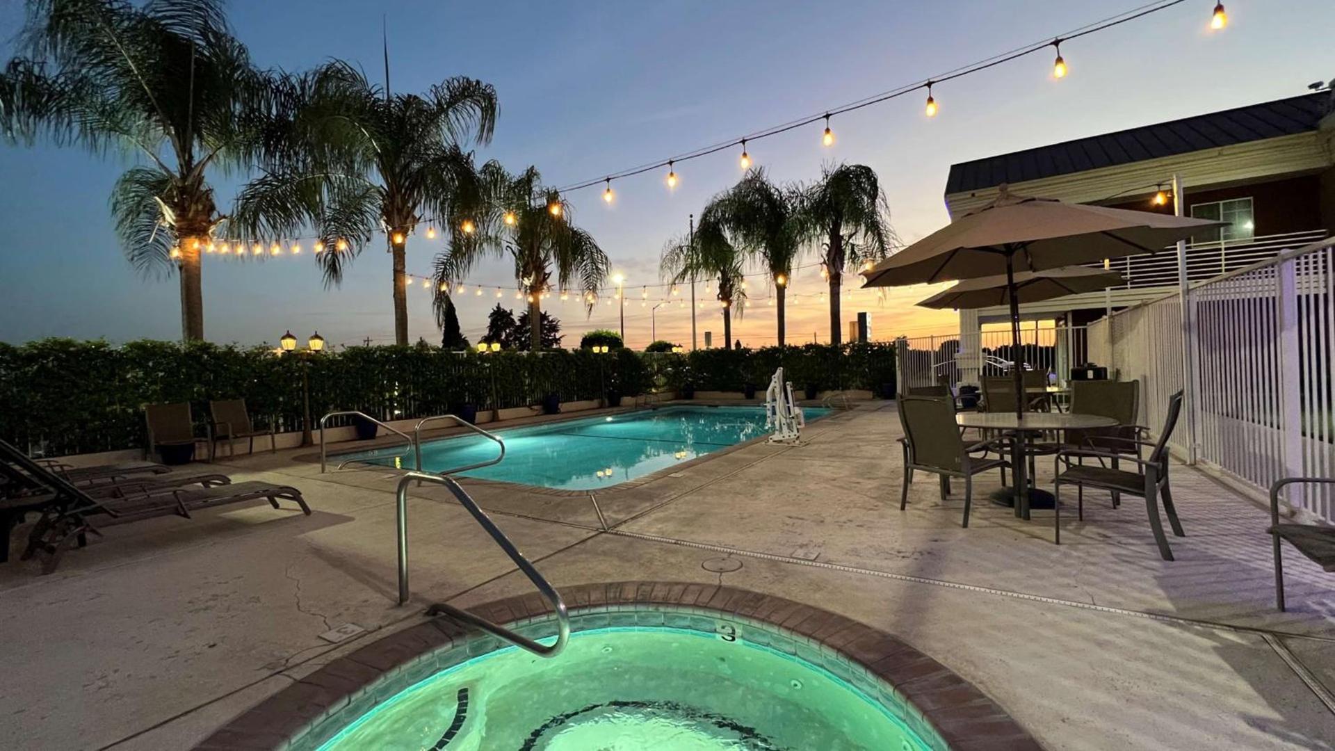 Best Western Americana photo 32