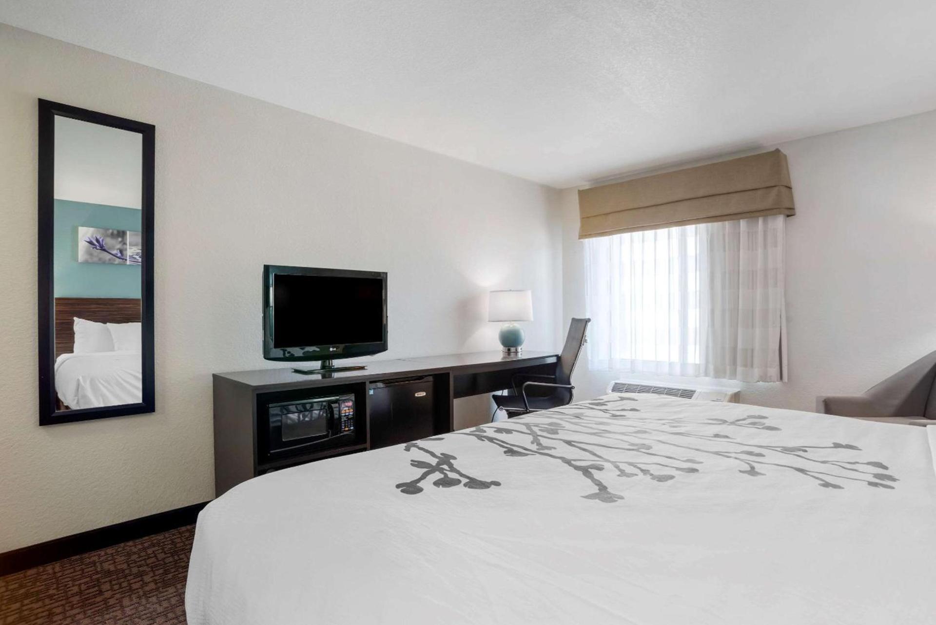 Sleep Inn & Suites Auburn Campus Area I-85 photo 5