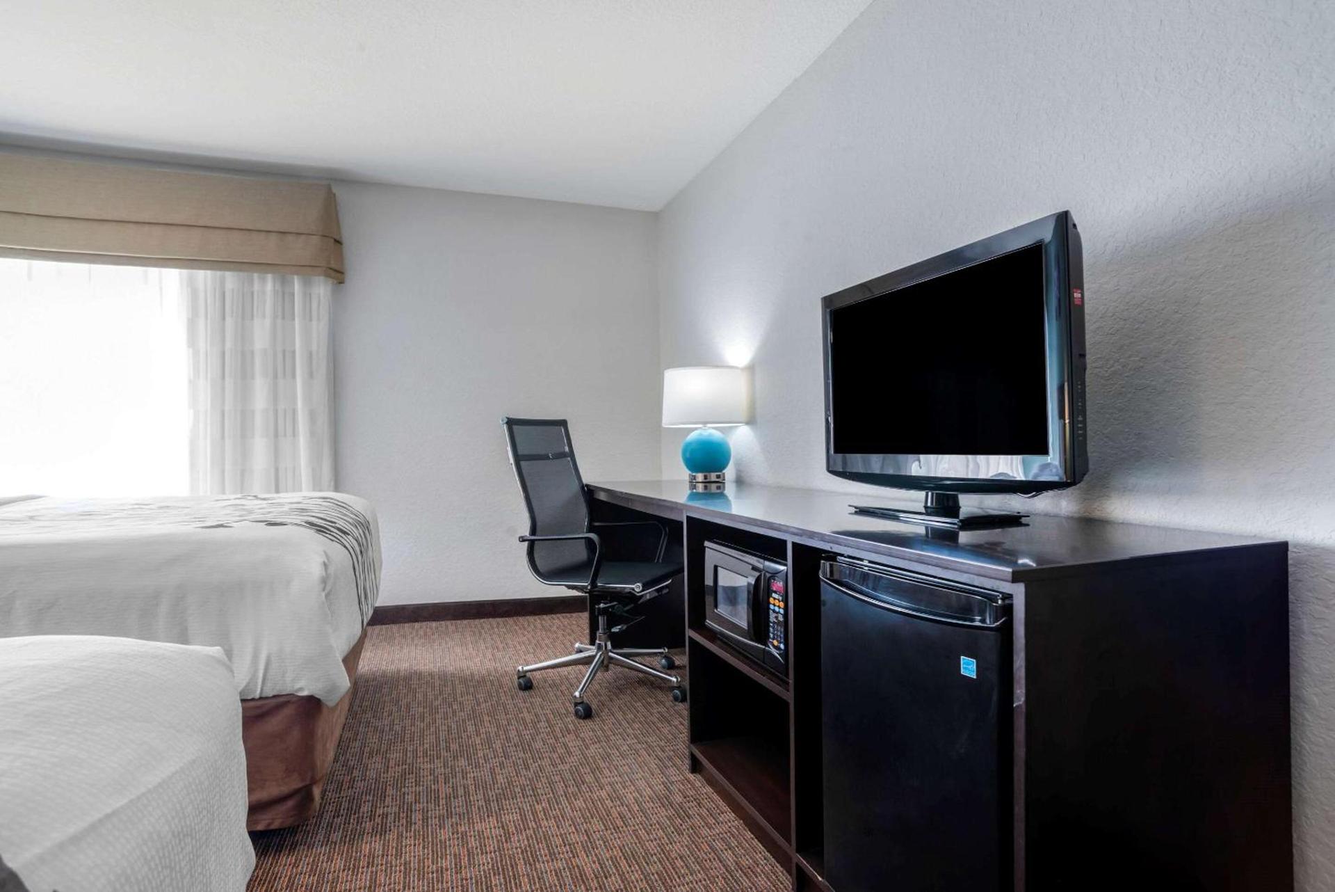 Sleep Inn & Suites Auburn Campus Area I-85 photo 20