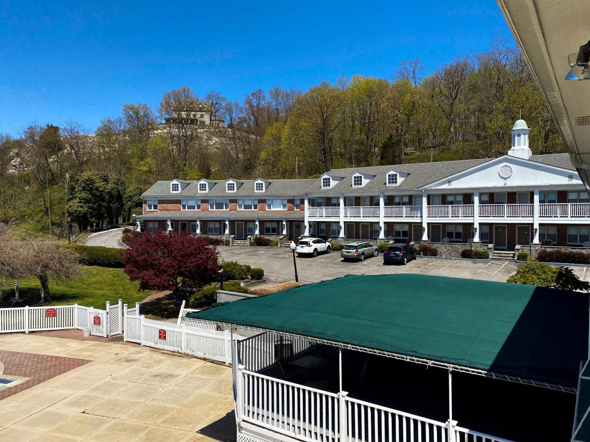 Inn on the Hudson photo 3