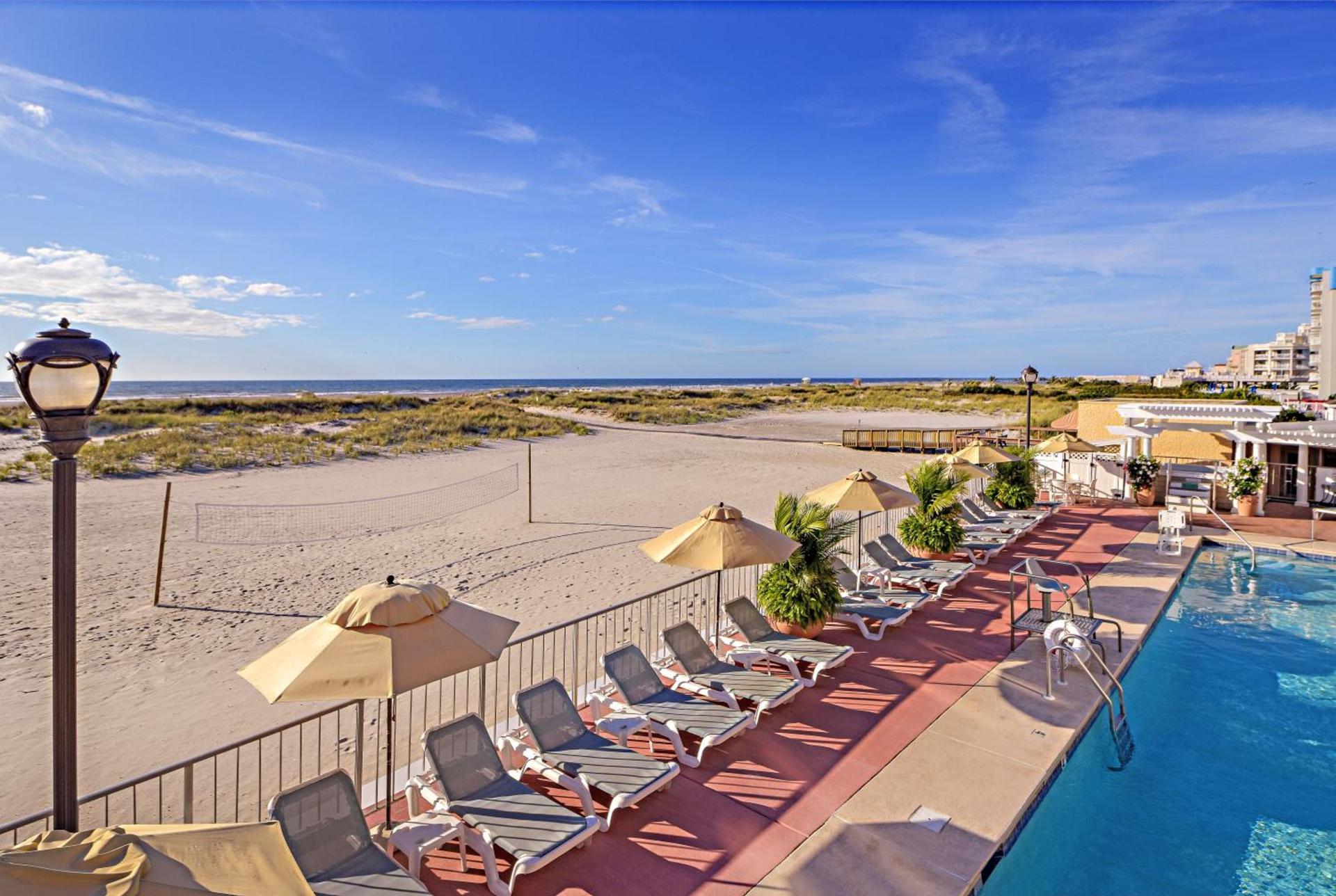 Reges Oceanfront Resort photo 21