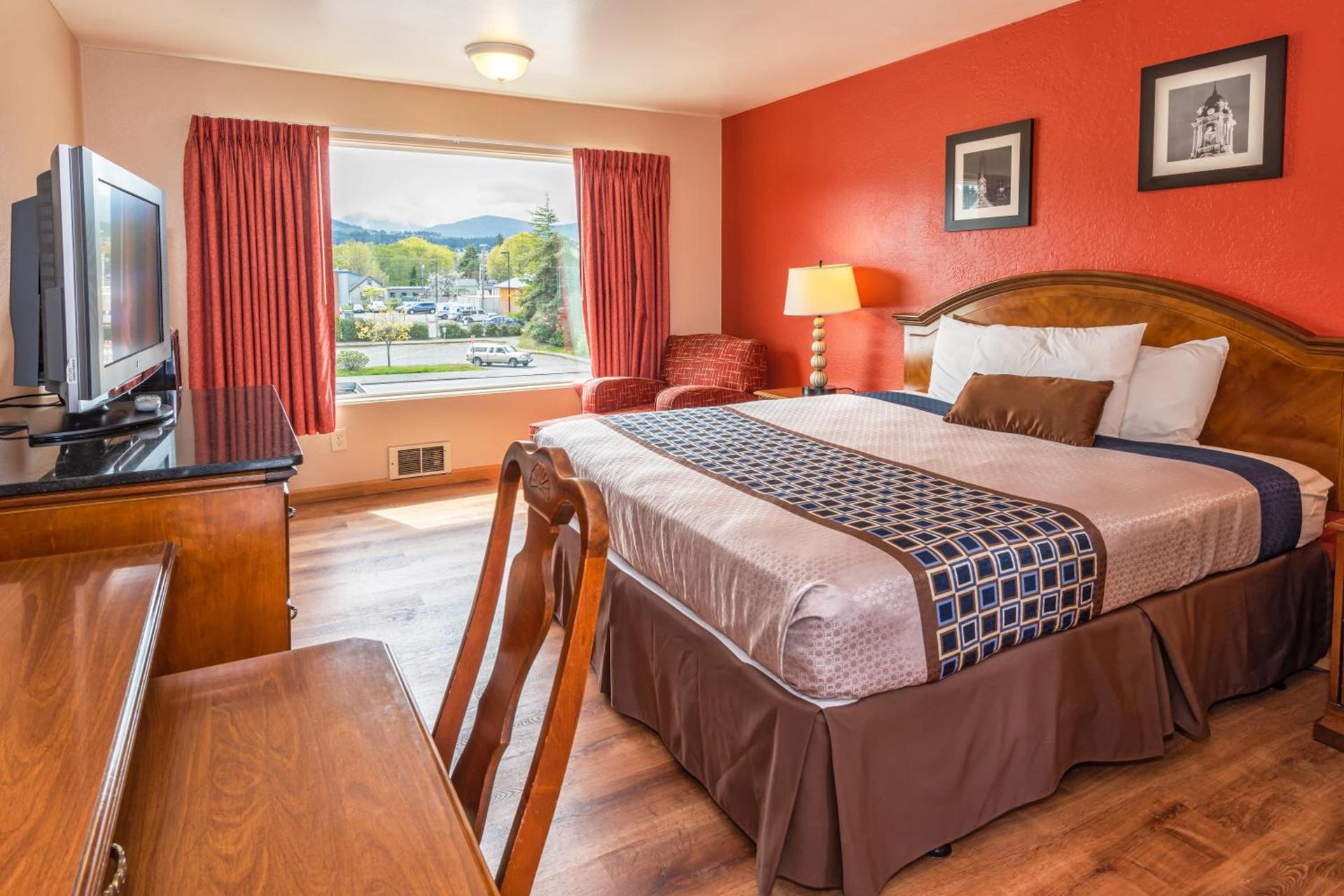 Flagstone Motel photo 16