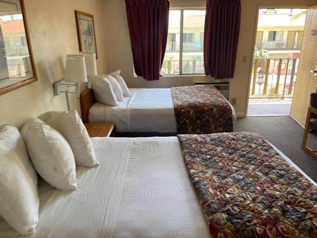 California Suites Hotel photo 16