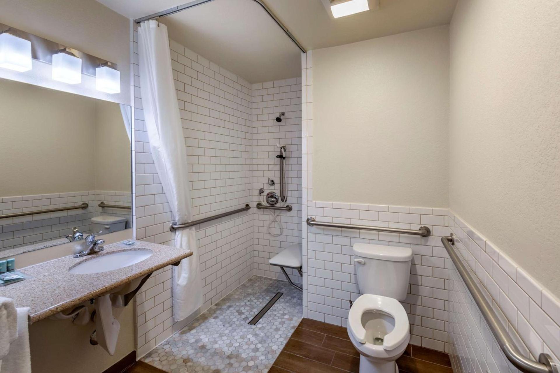 Best Western Town & Country Lodge photo 24