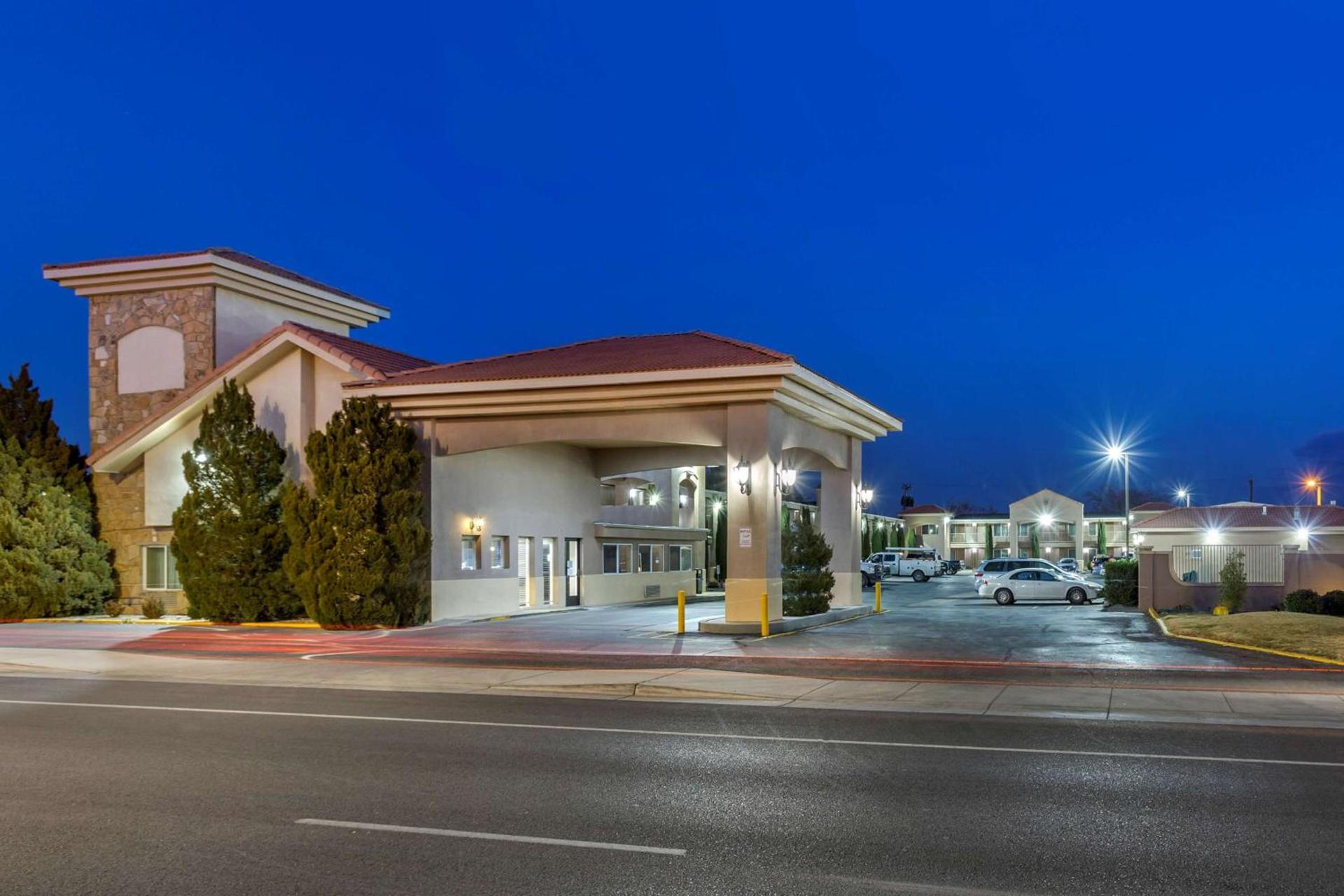 Best Western El Rancho Palacio photo 27