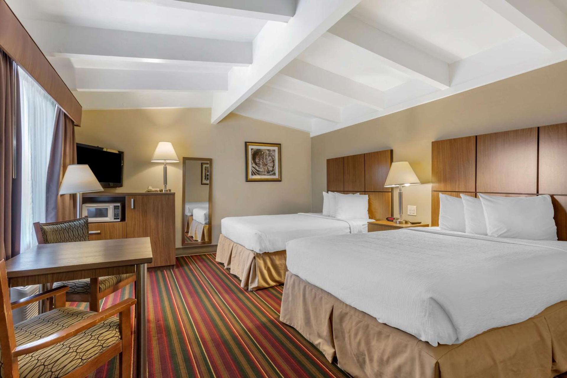 Best Western El Rancho Palacio photo 3