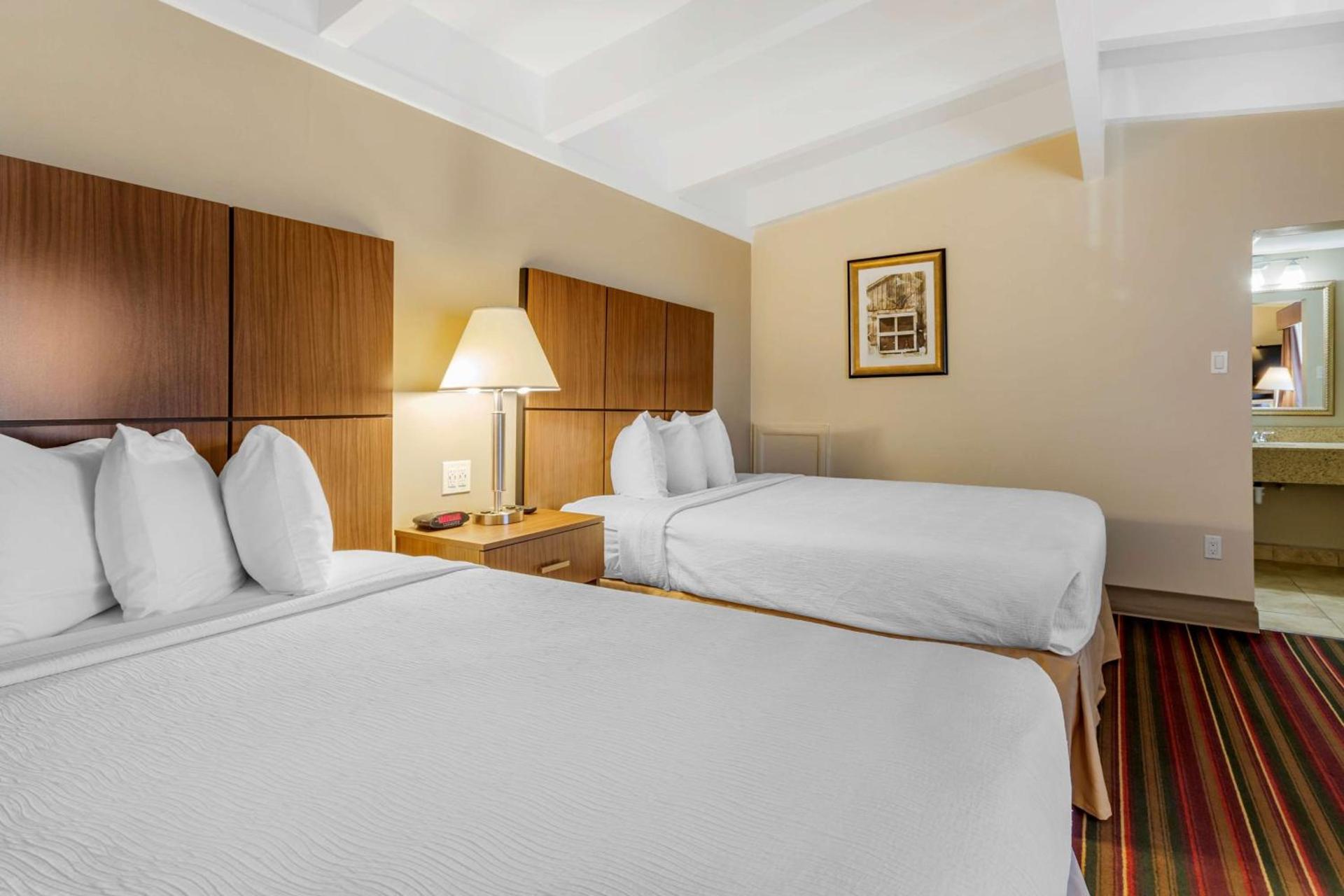 Best Western El Rancho Palacio photo 12