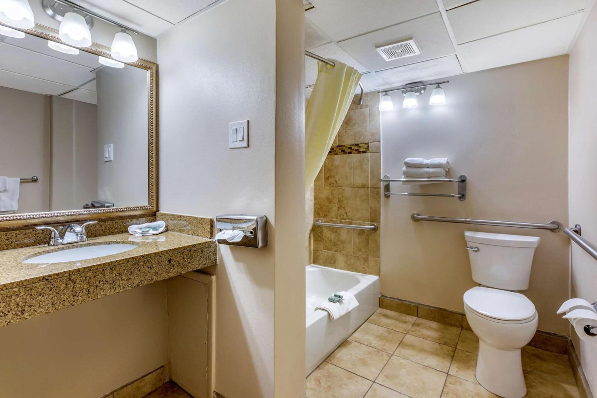 Best Western El Rancho Palacio photo 17