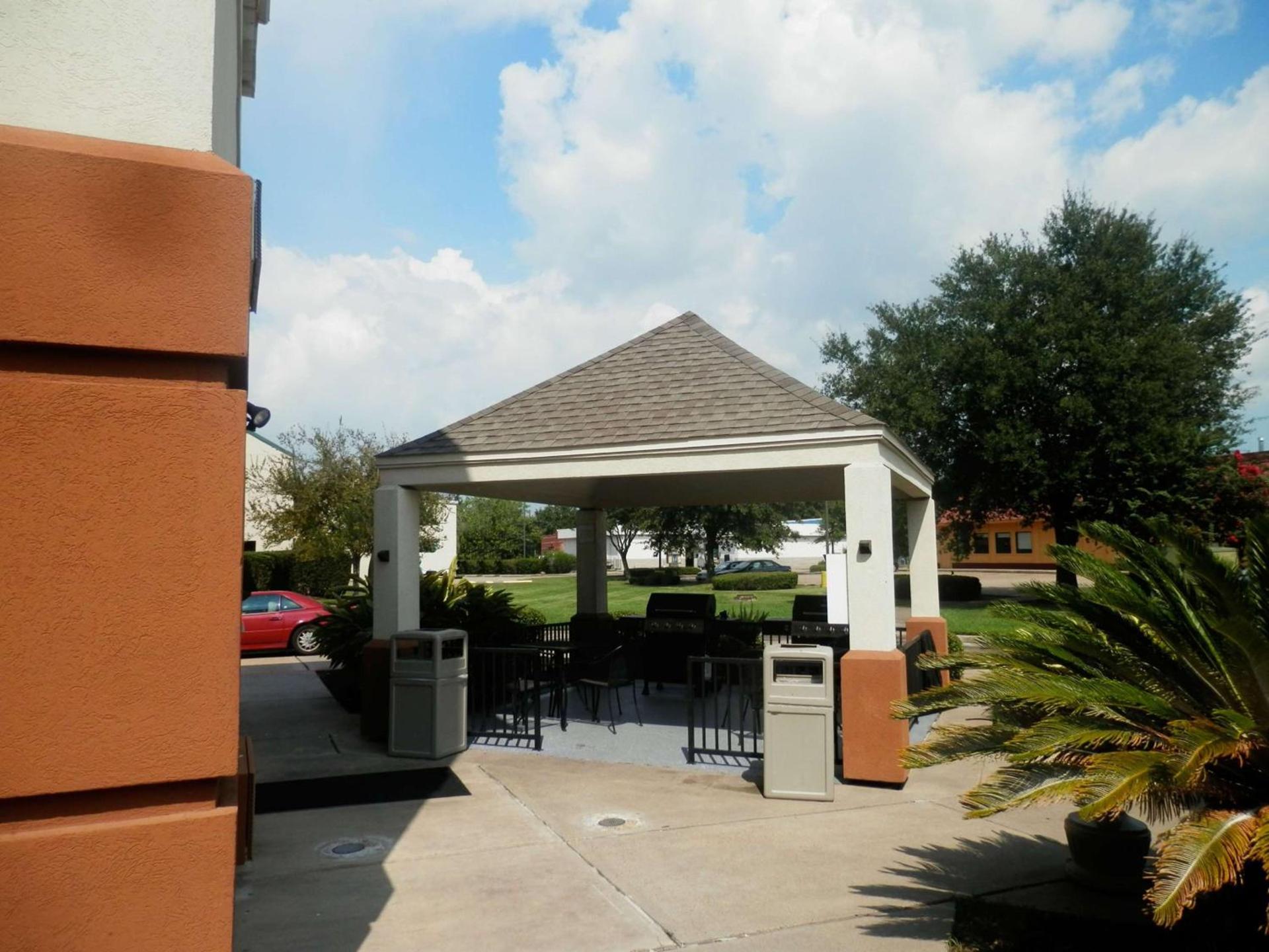 Sonesta Simply Suites Houston – NASA Clear Lake photo 24