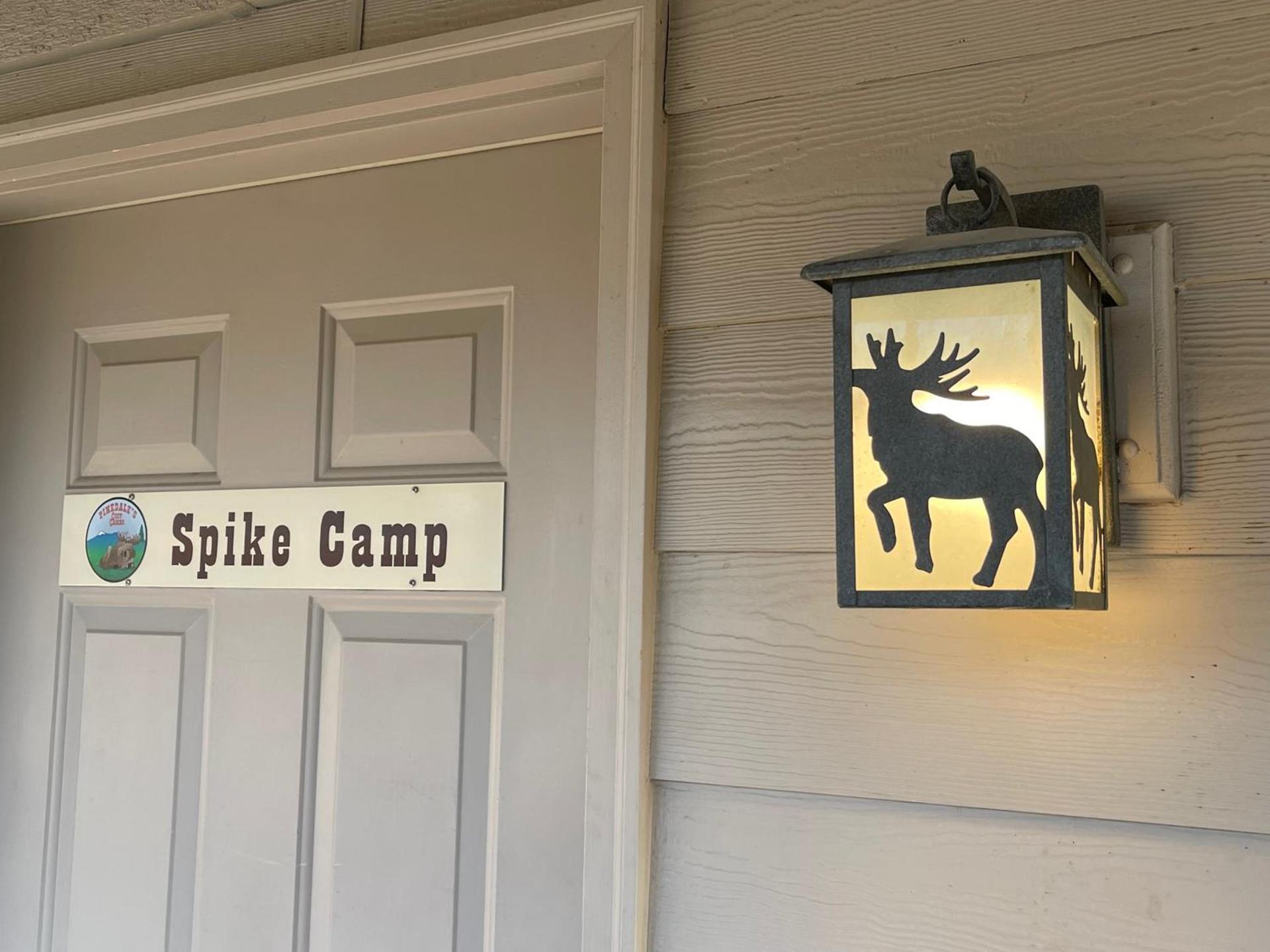 Pinedale Cozy Cabins photo 14