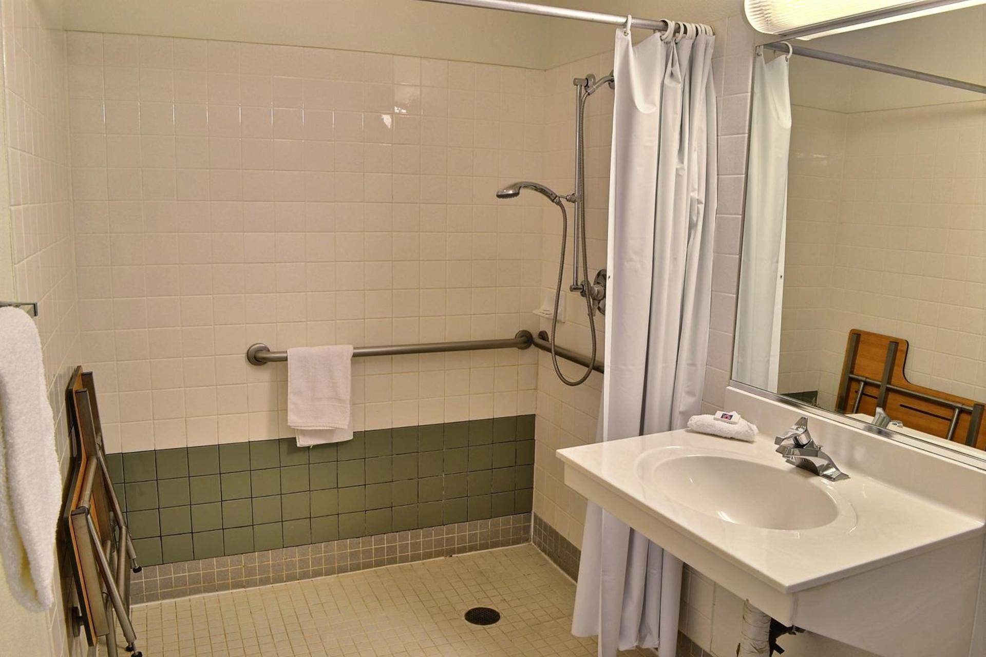 Motel 6-Billings, MT - South photo 30