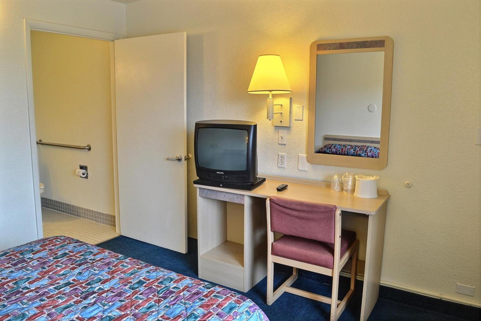 Motel 6-Billings, MT - South photo 23