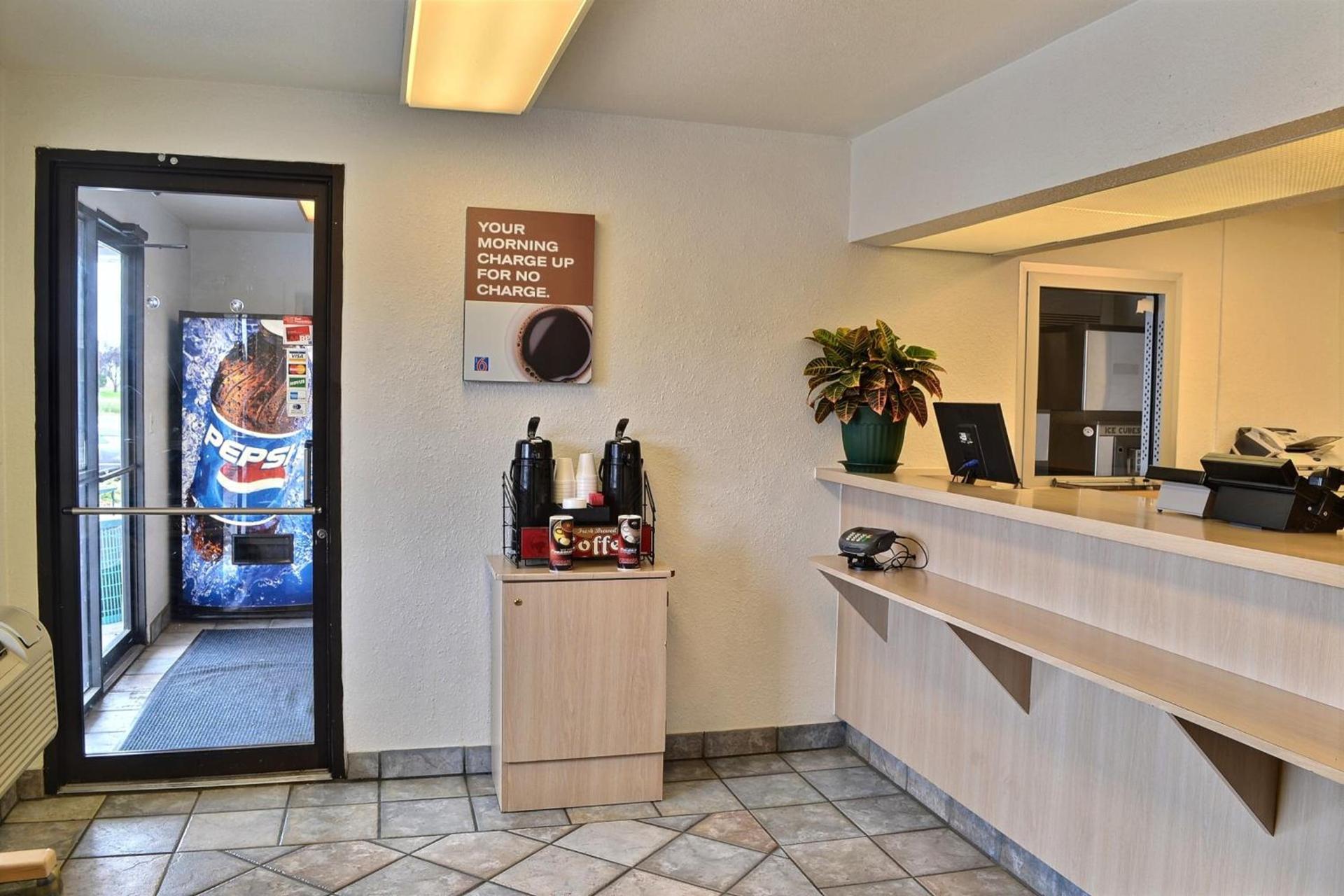 Motel 6-Billings, MT - South photo 24