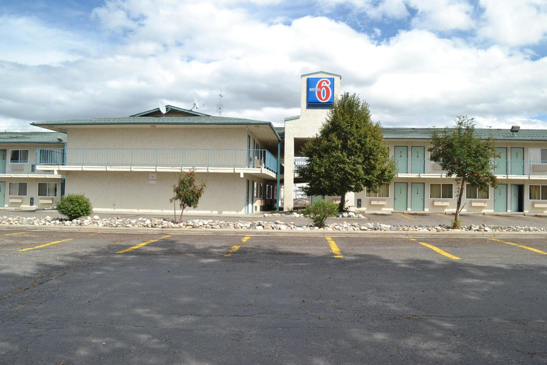 Motel 6-Billings, MT - South photo 36
