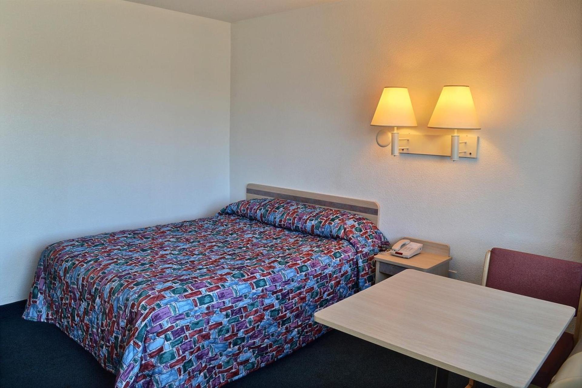 Motel 6-Billings, MT - South photo 44