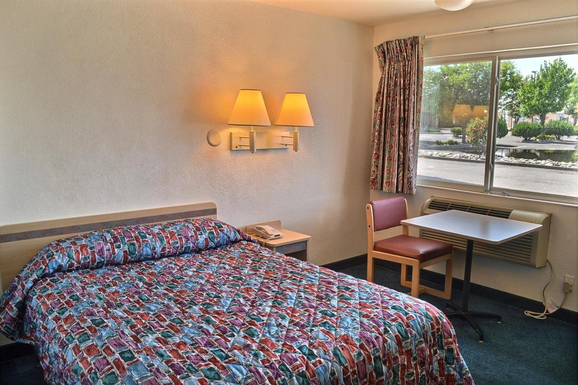 Motel 6-Billings, MT - South photo 45