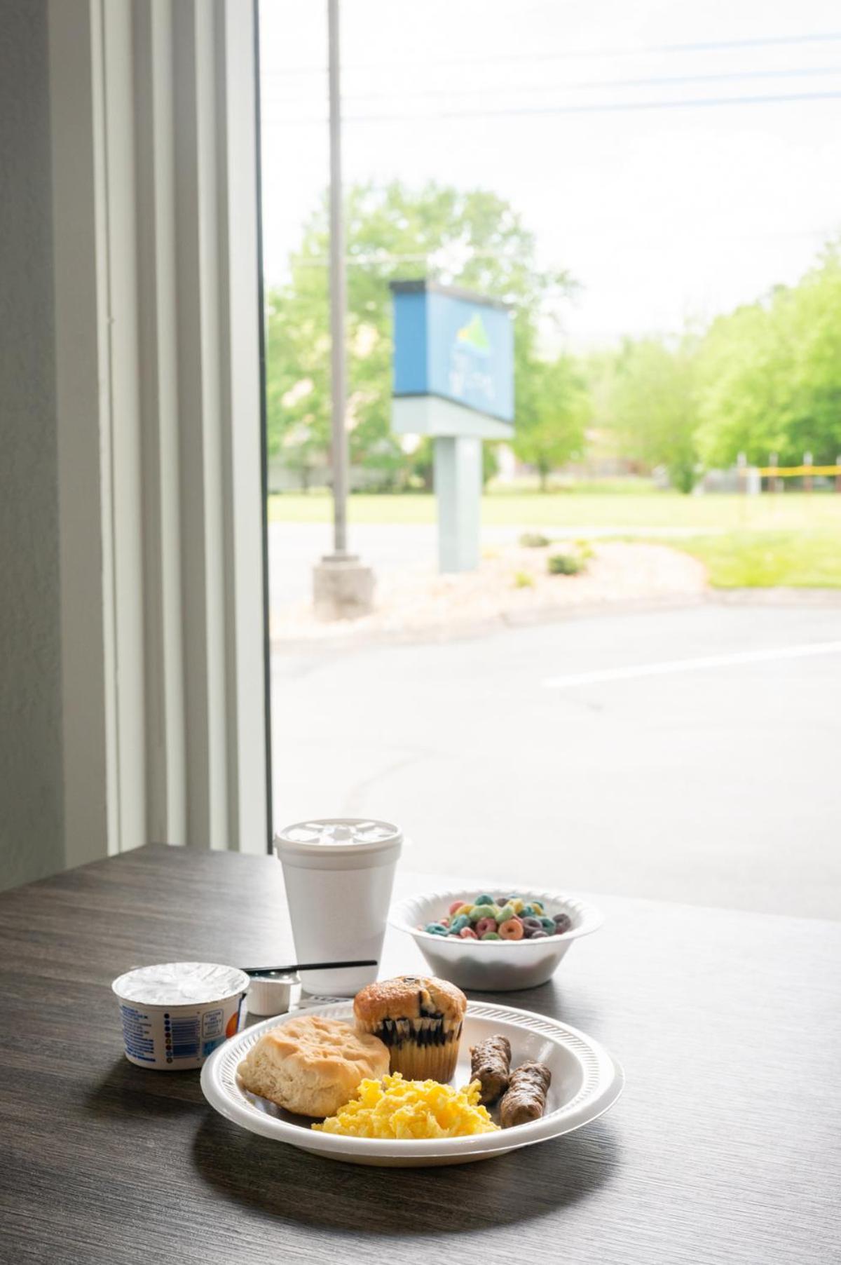 Twin Mountain Inn & Suites photo 60