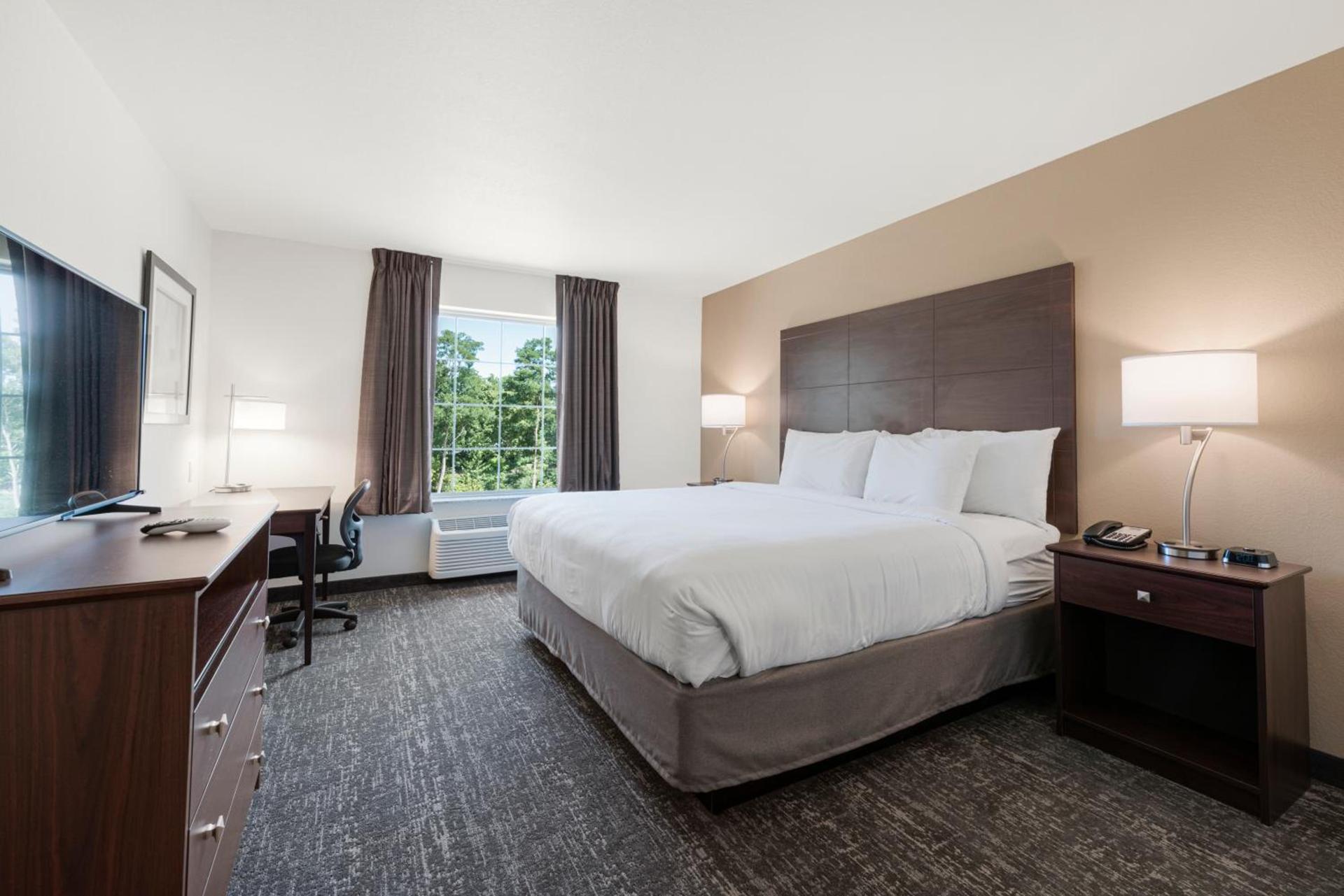 Cobblestone Hotel & Suites - Urbana photo 12