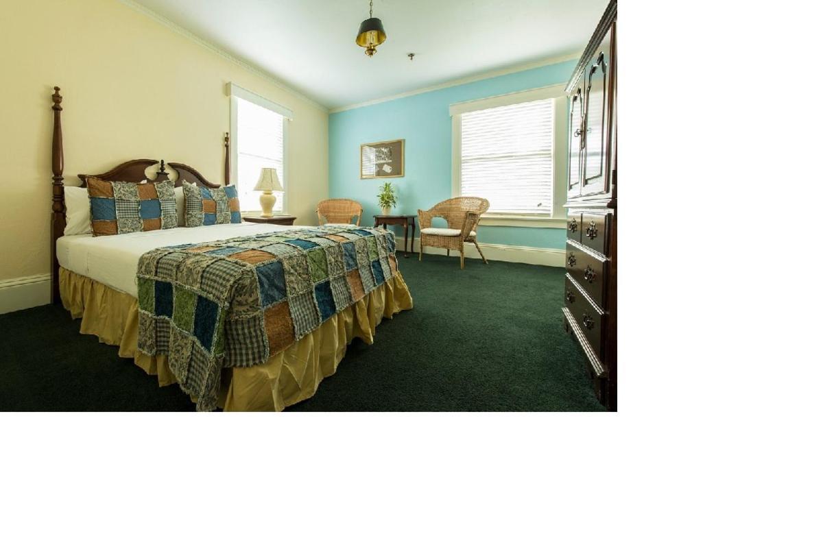 Lakeside Inn on Lake Dora photo 5