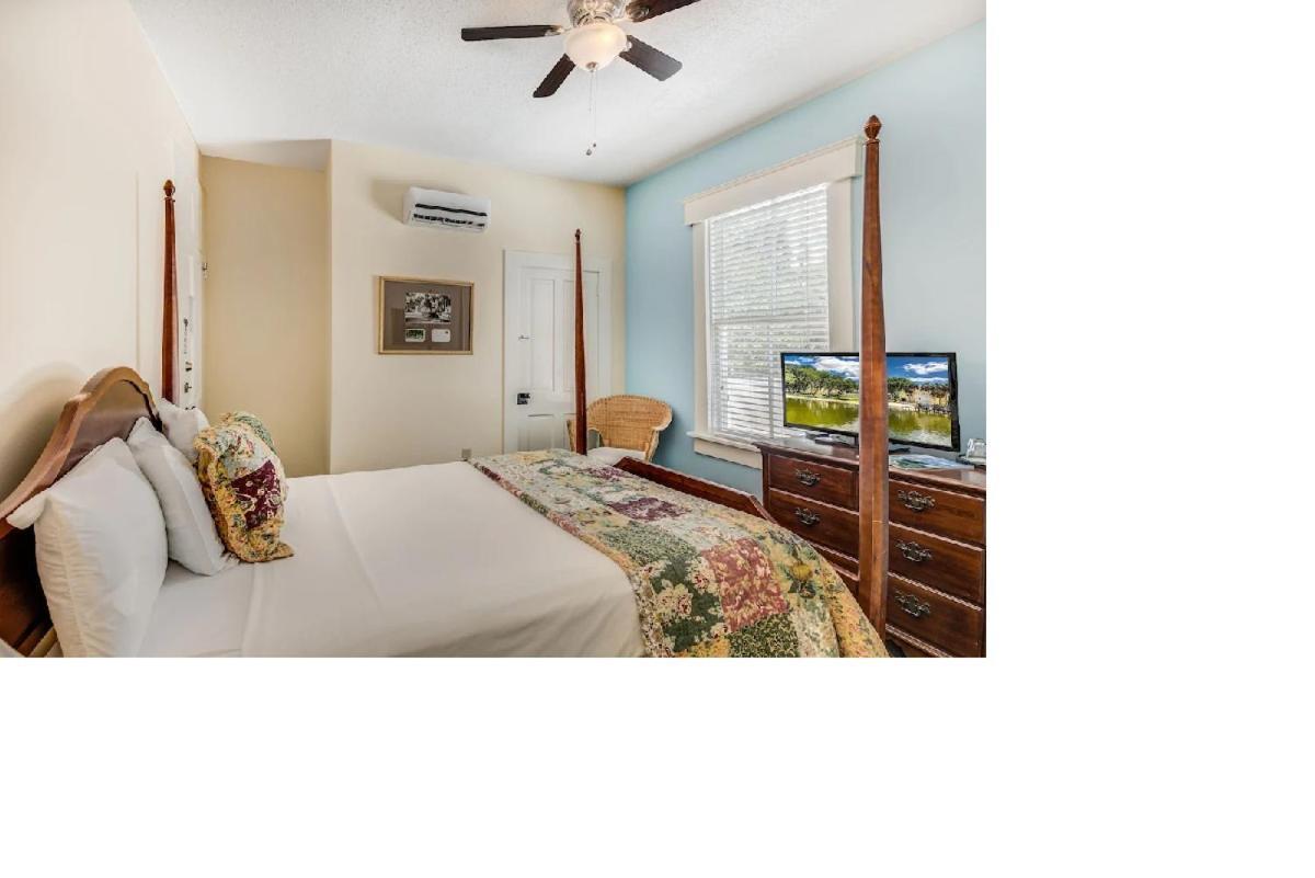 Lakeside Inn on Lake Dora photo 4