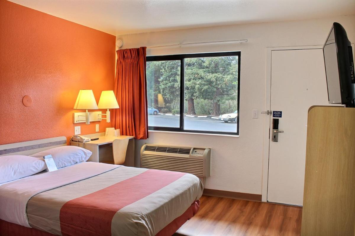 Motel 6 San Luis Obispo, CA - North photo 29