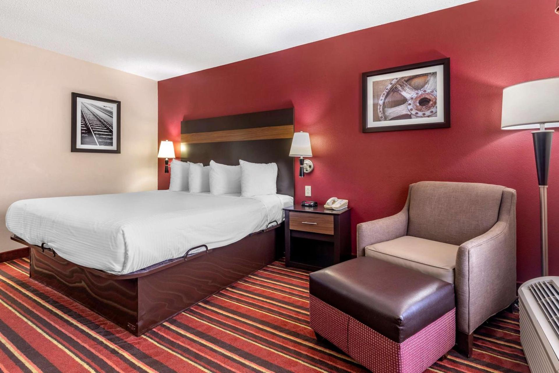 Best Western Lindale Inn photo 32