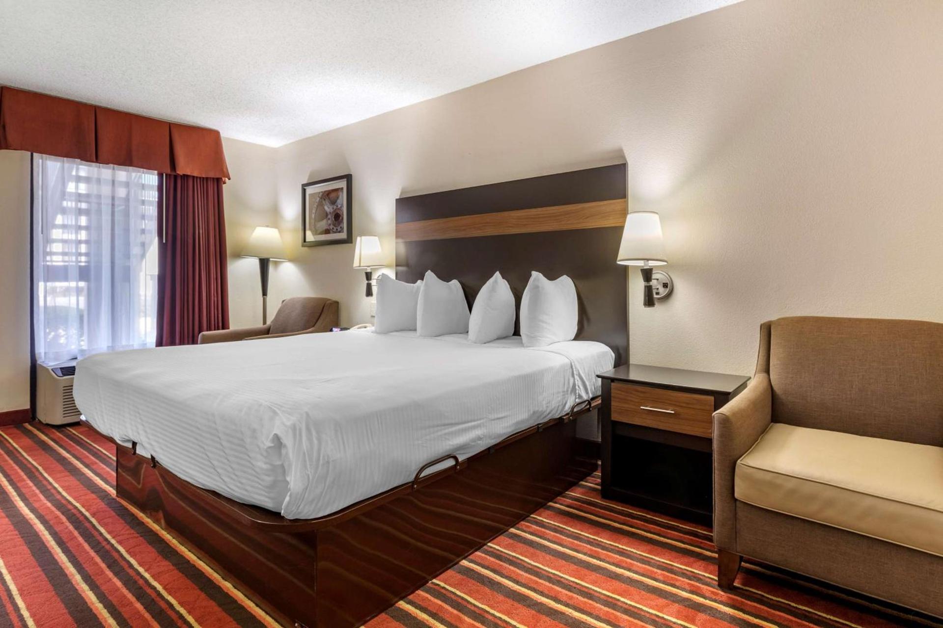 Best Western Lindale Inn photo 17