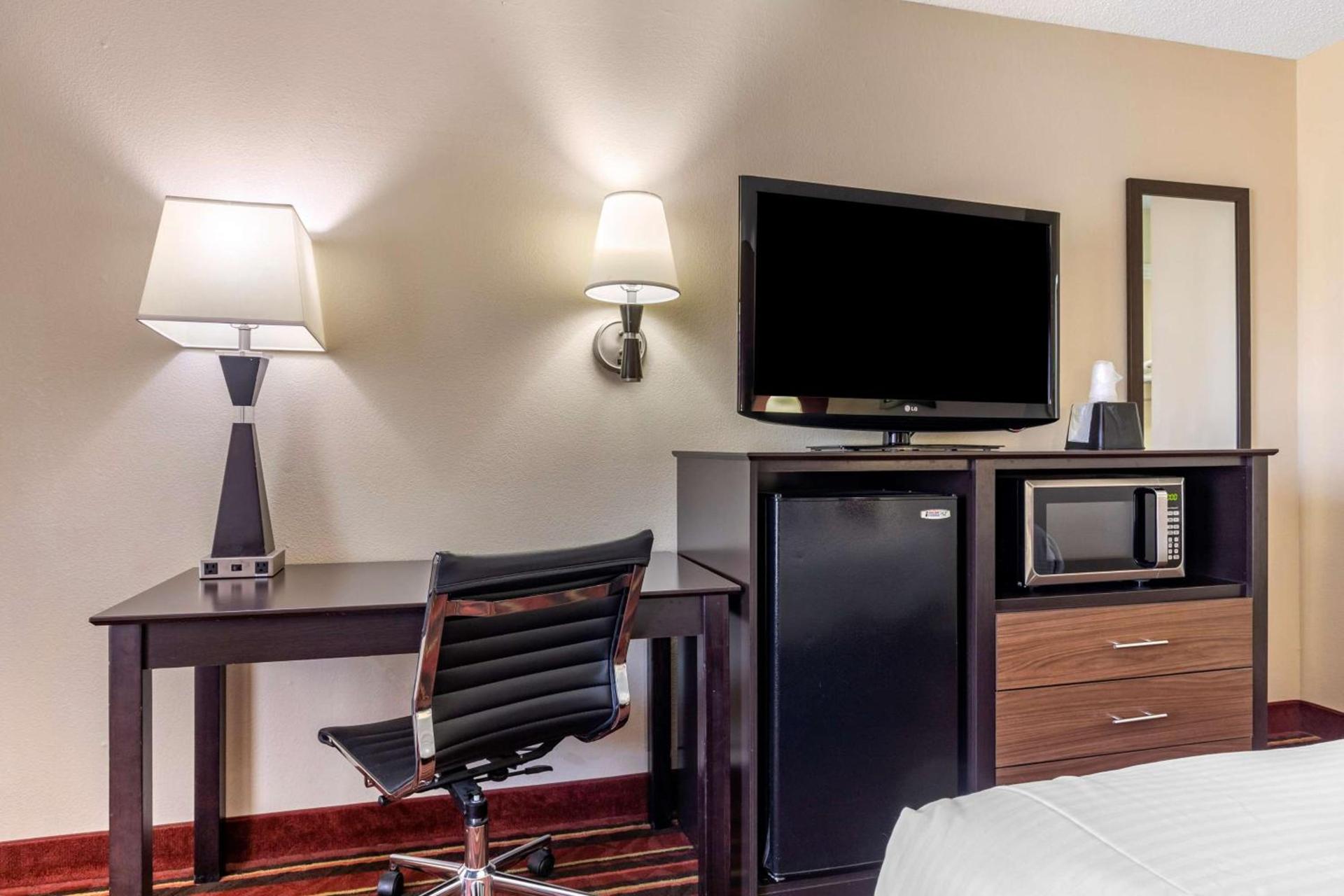 Best Western Lindale Inn photo 8