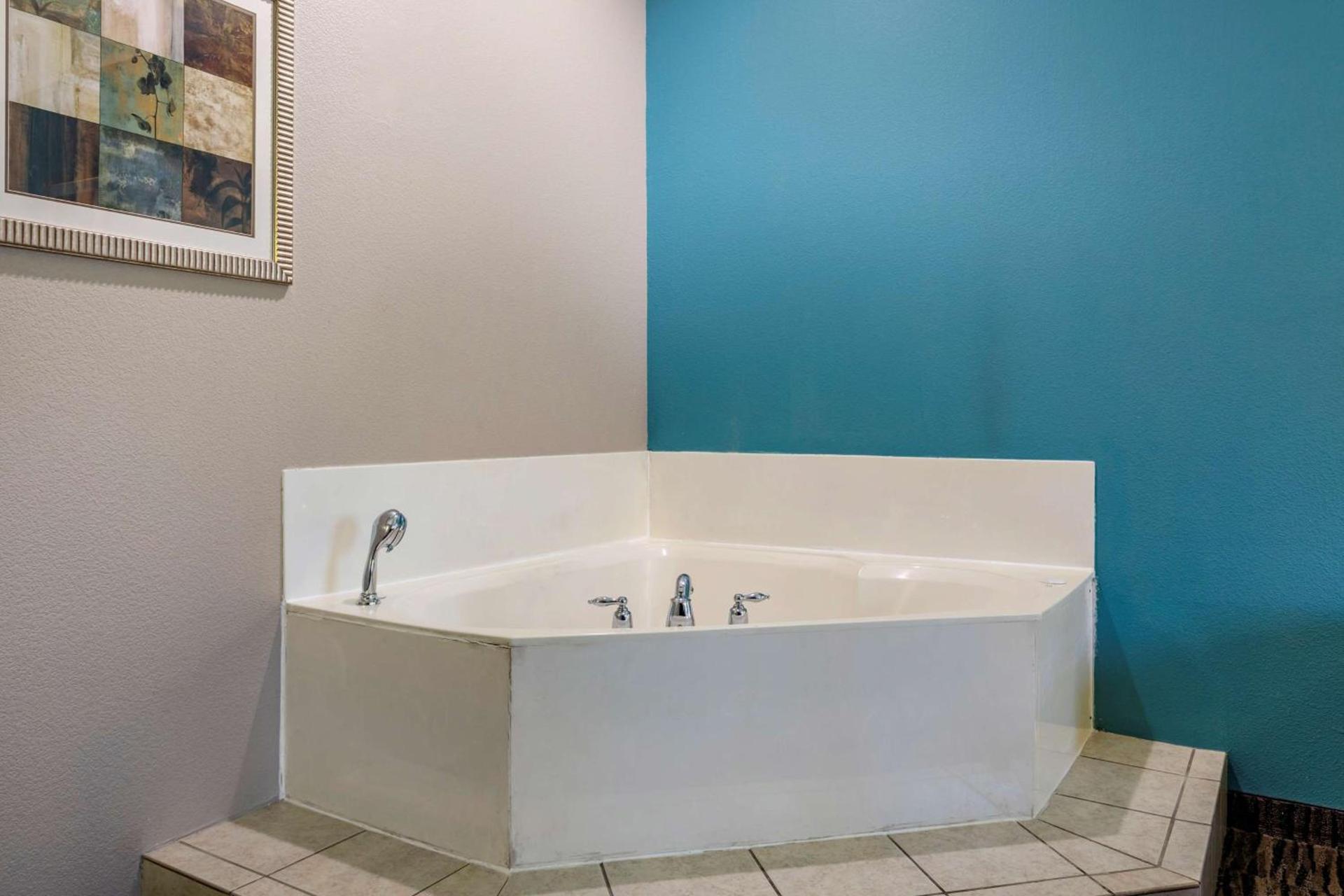 Best Western Mineola Inn photo 16