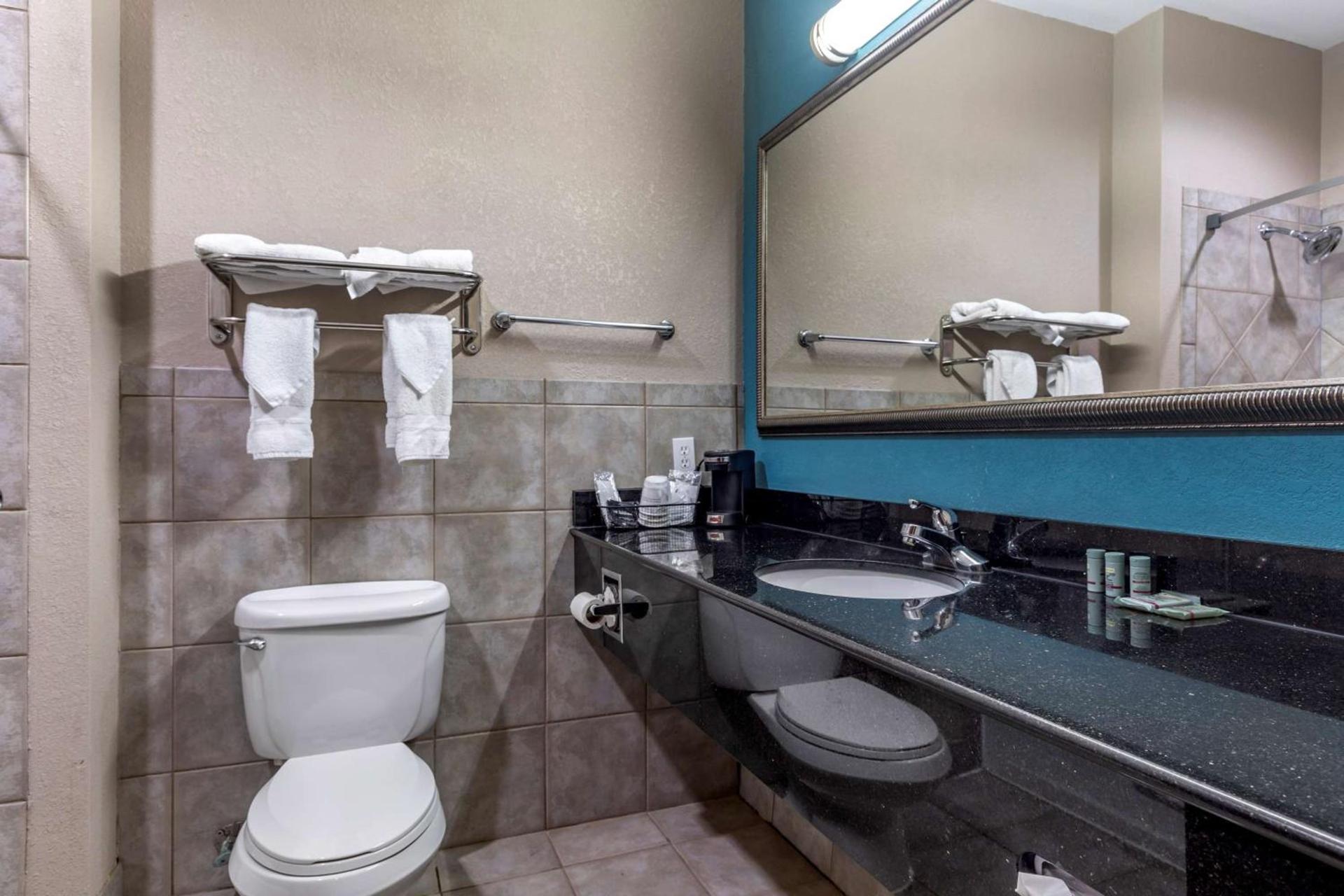 Best Western Mineola Inn photo 15