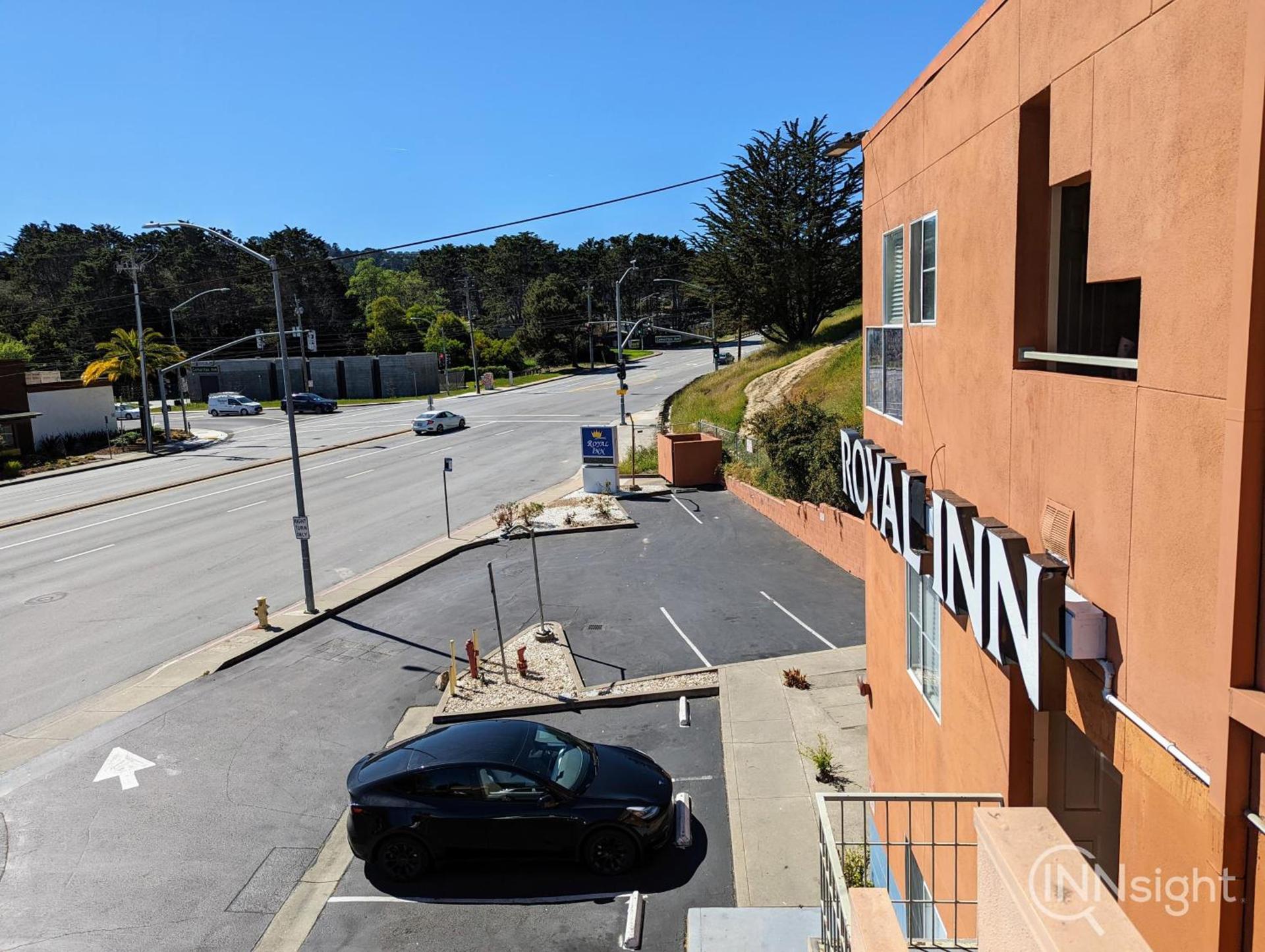 Royal Inn photo 13
