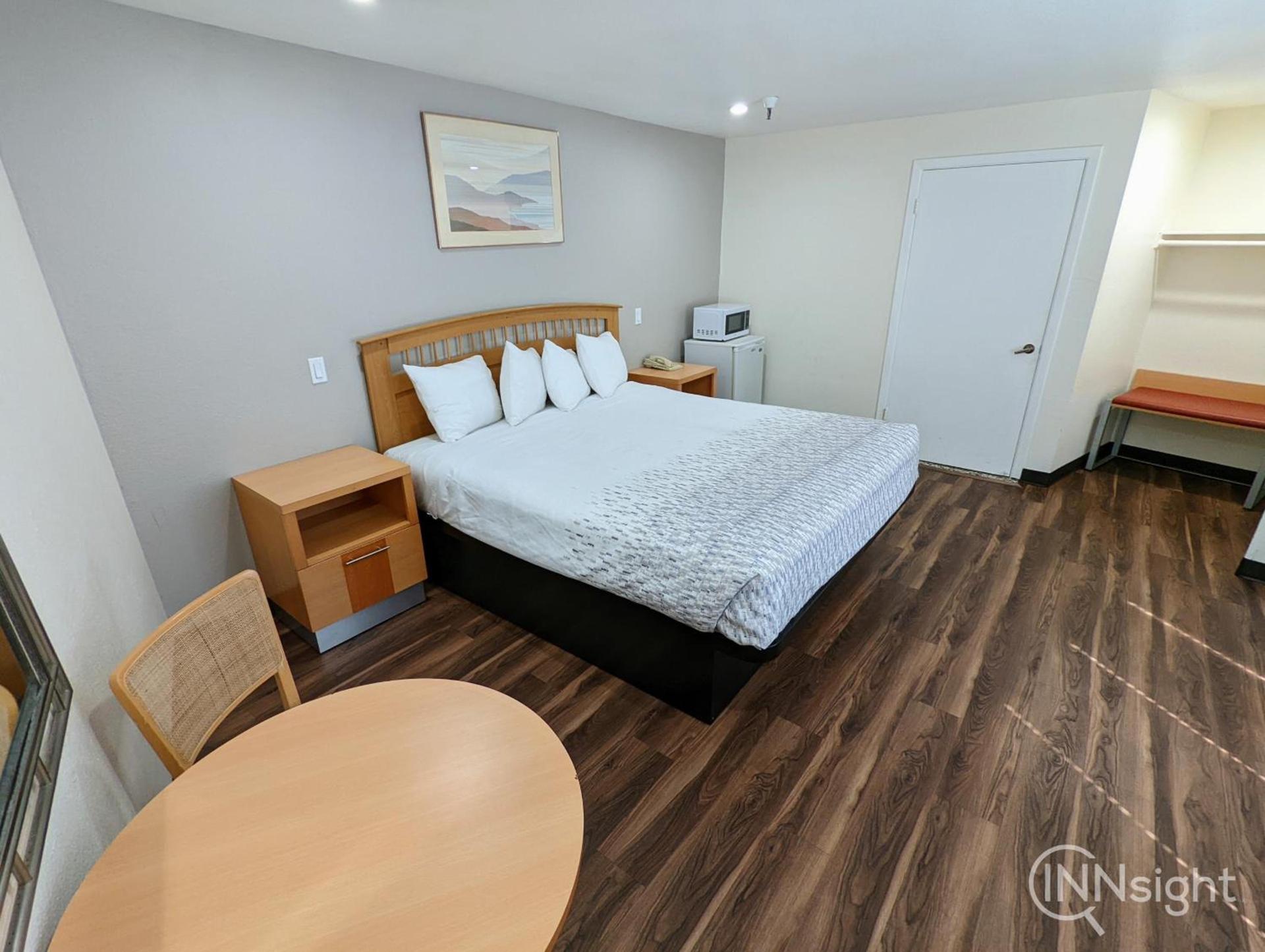 Royal Inn photo 53