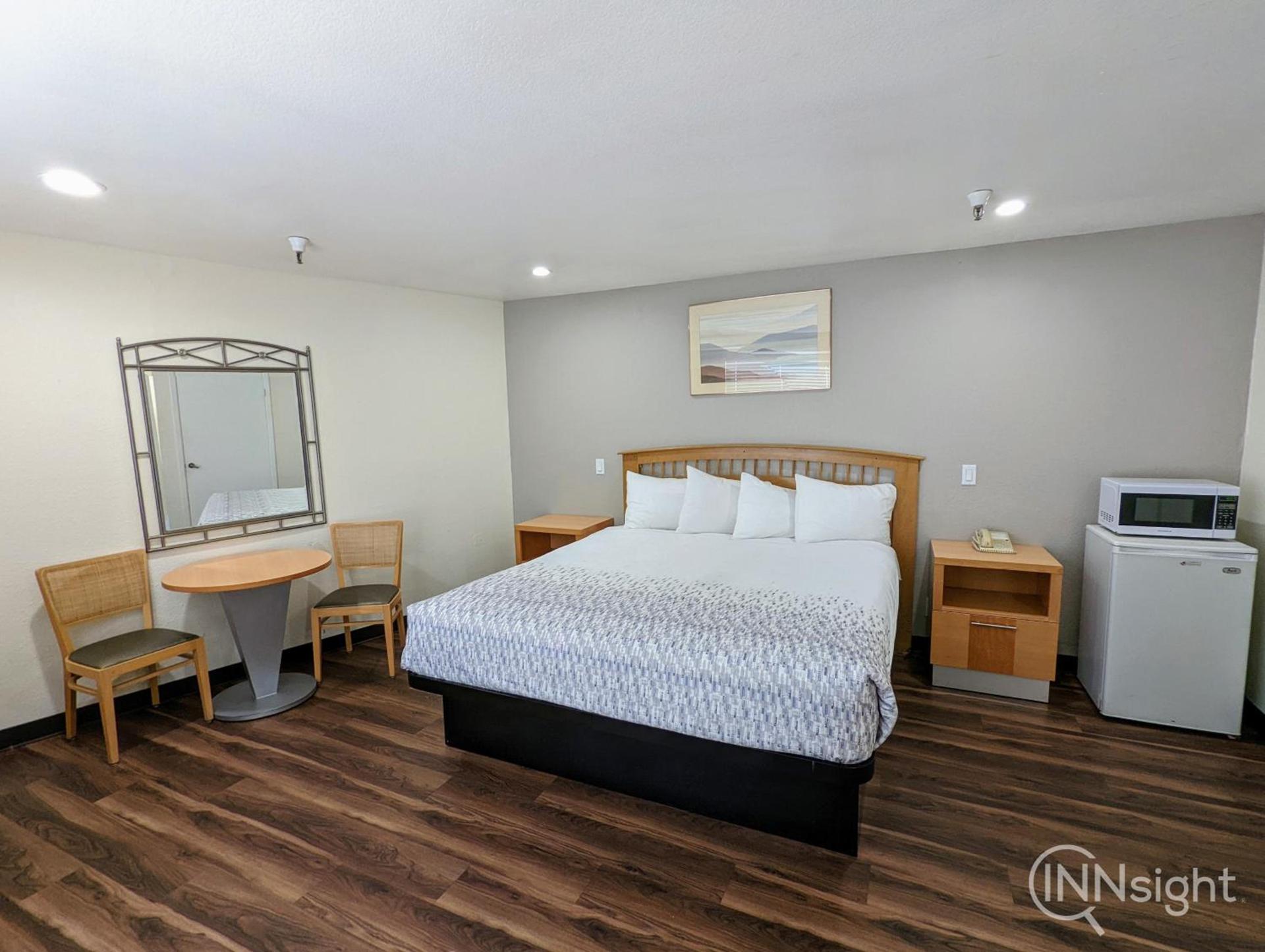 Royal Inn photo 48