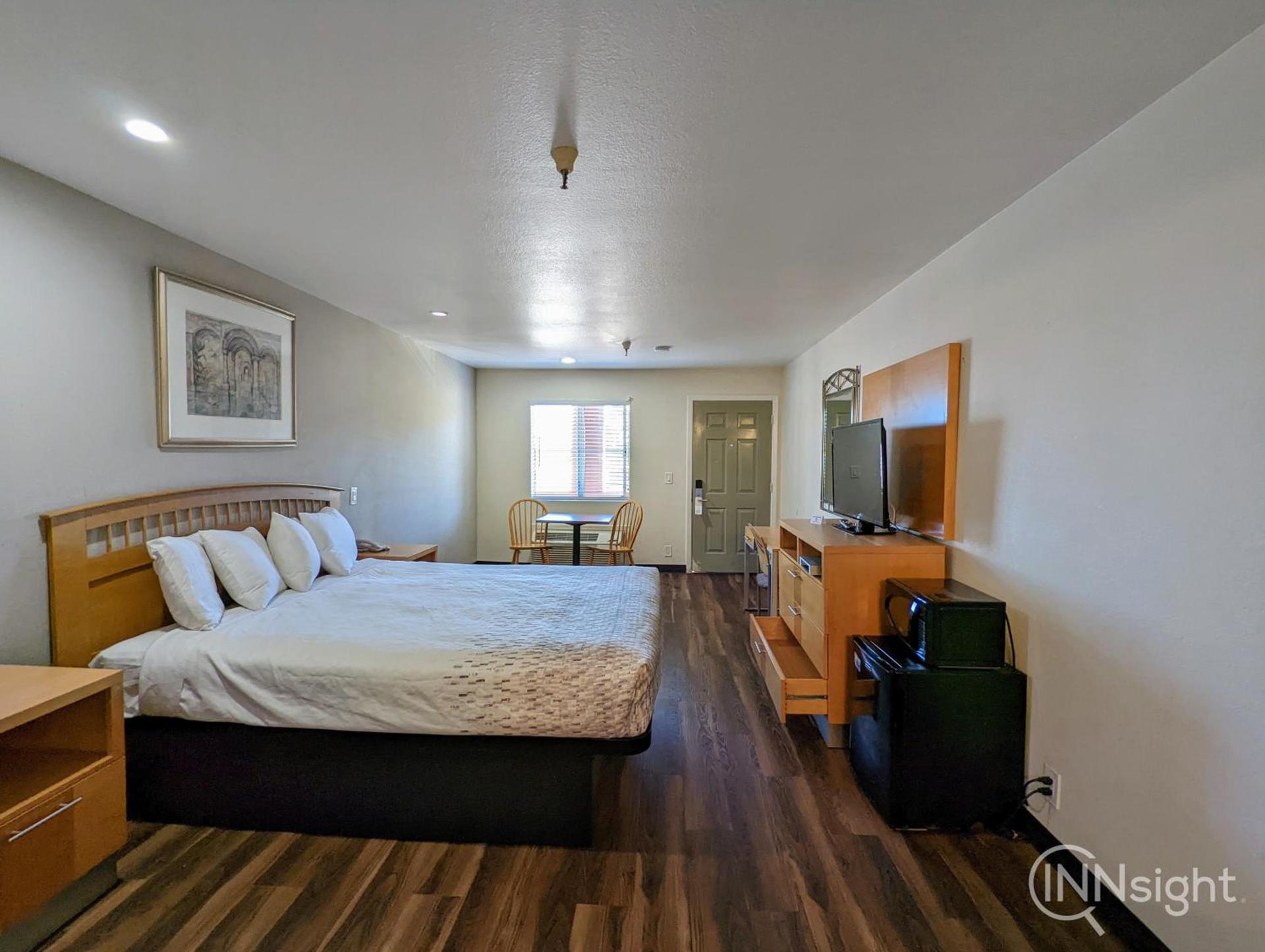 Royal Inn photo 41