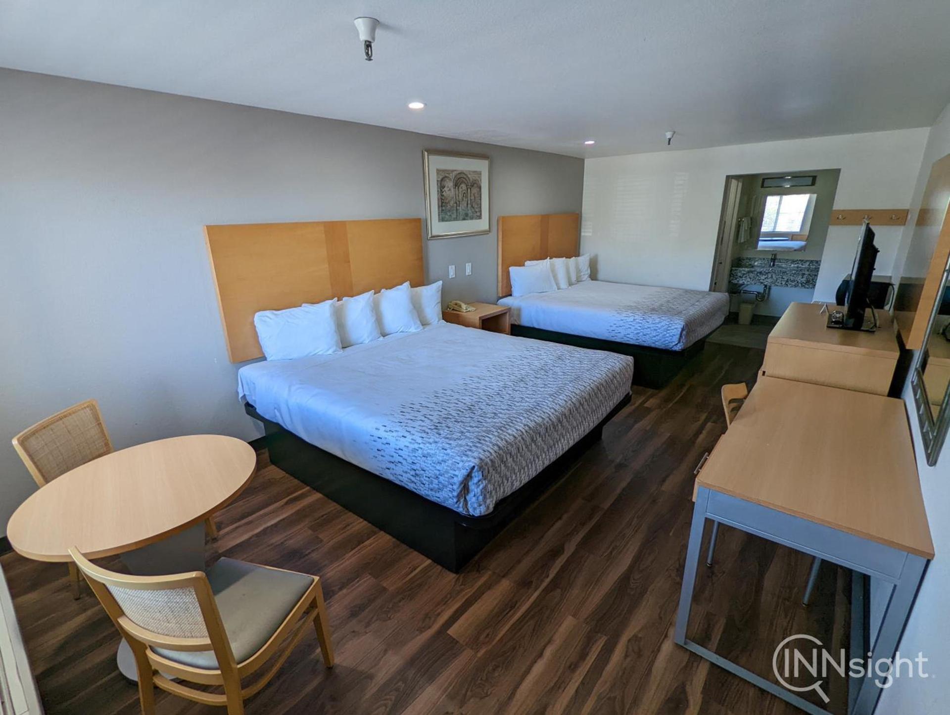 Royal Inn photo 27