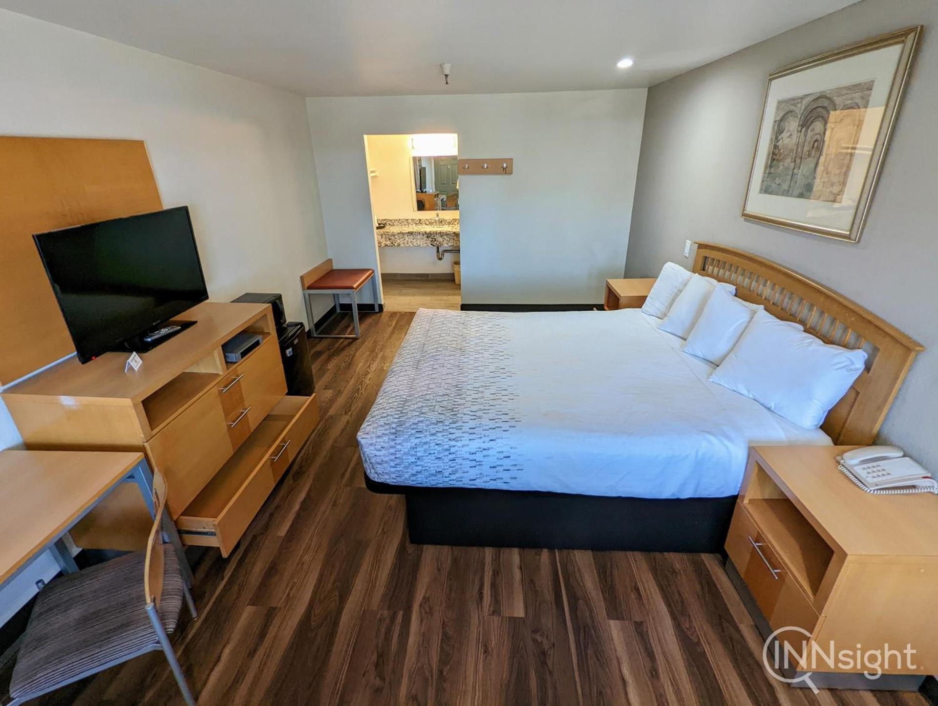 Royal Inn photo 30