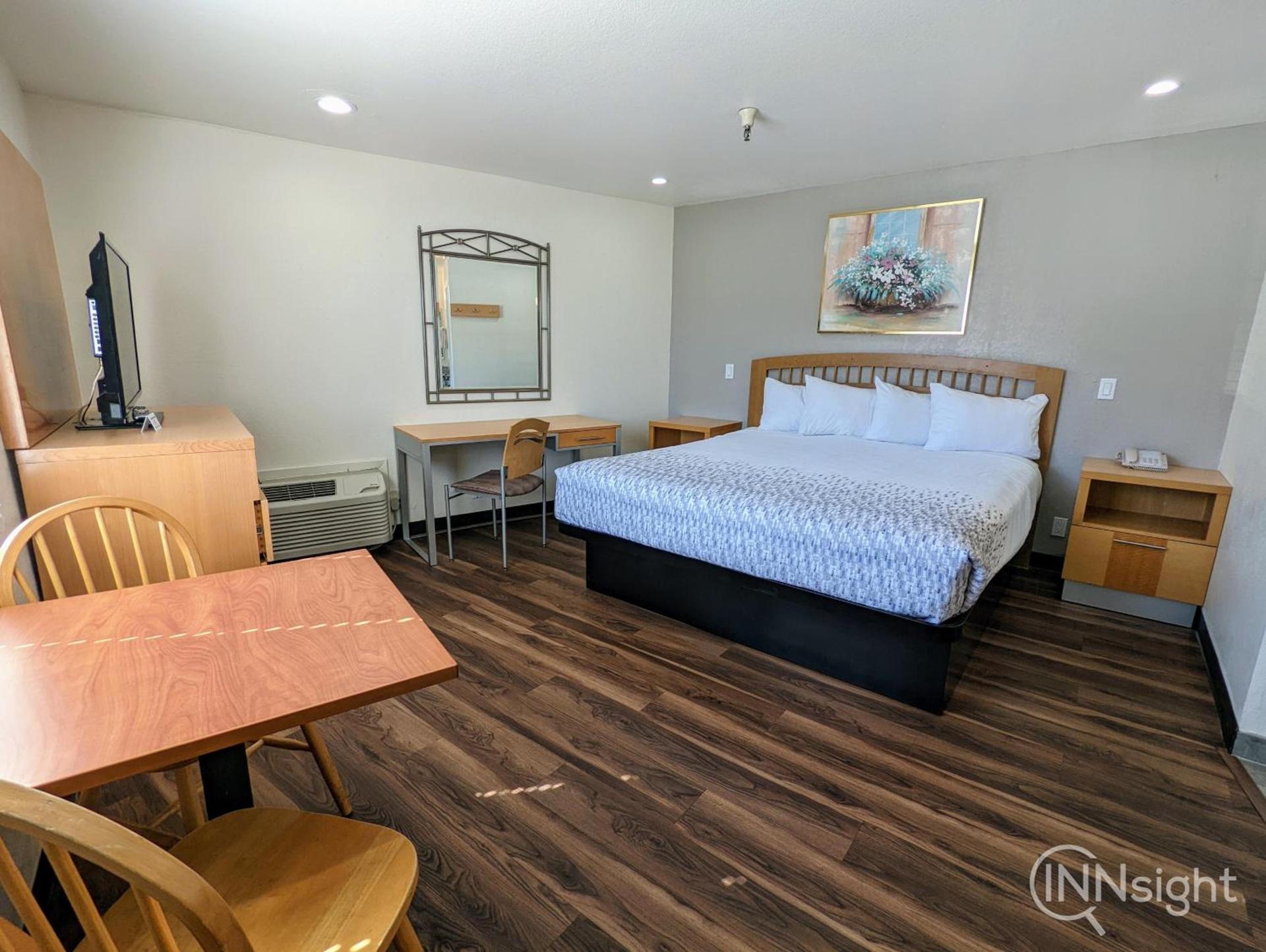 Royal Inn photo 35
