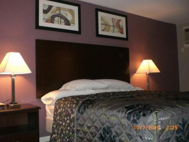 Mount Holyoke Inn photo 39