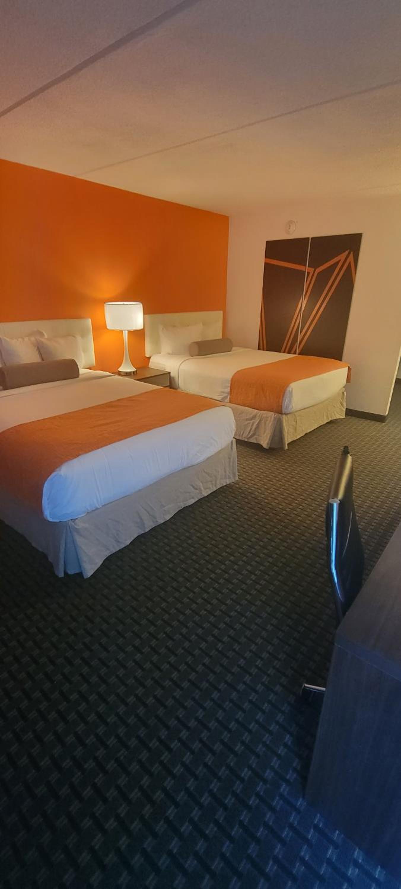 Howard Johnson by Wyndham Newburgh photo 35