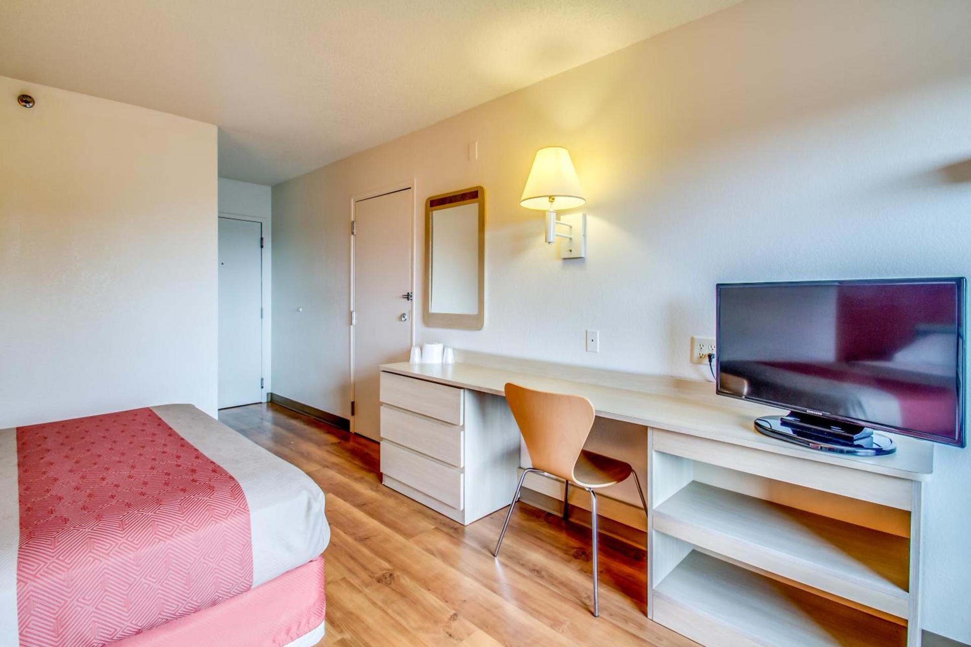 Motel 6-Amherst, NY - Buffalo photo 27