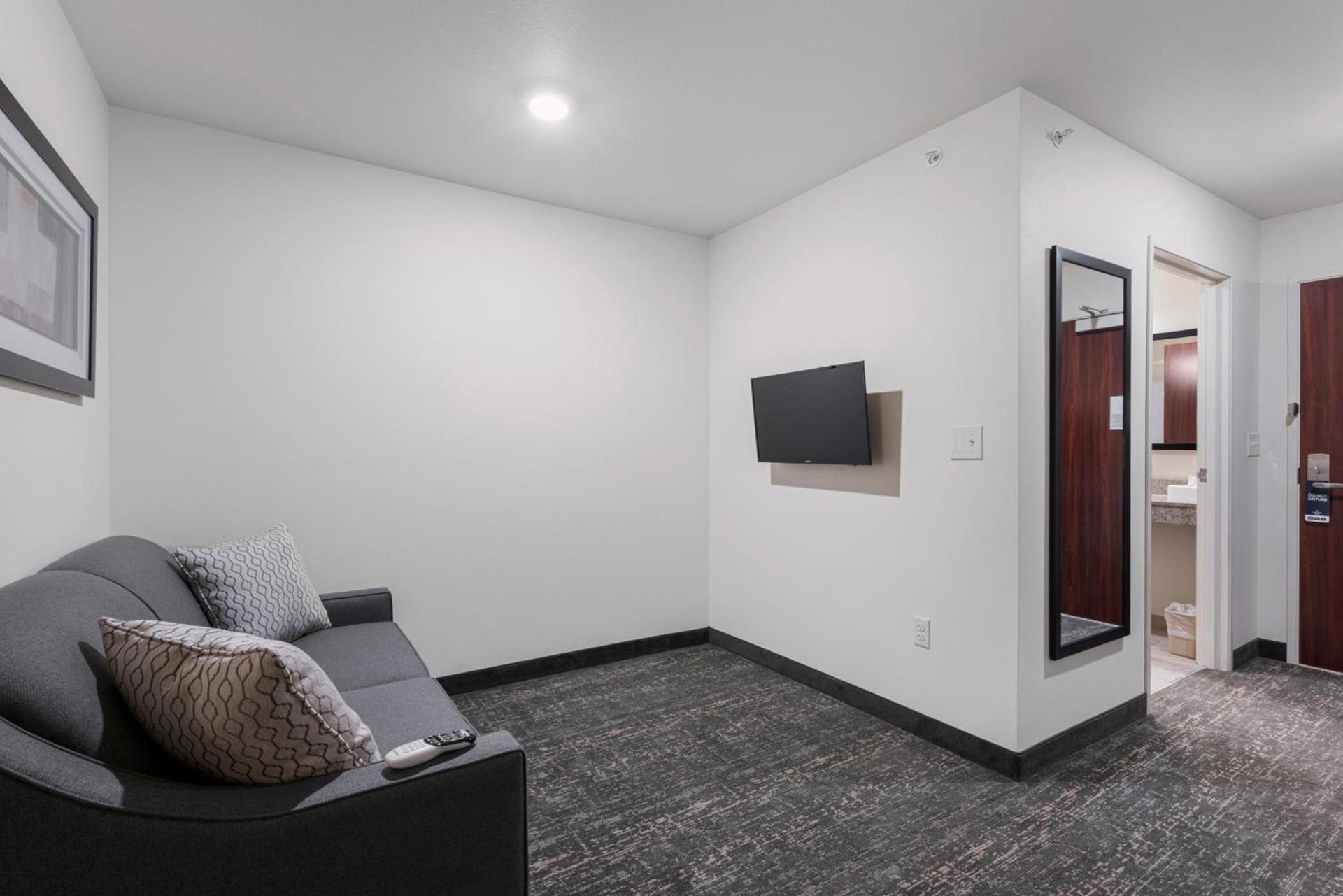 Cobblestone Hotel & Suites - Urbana photo 18