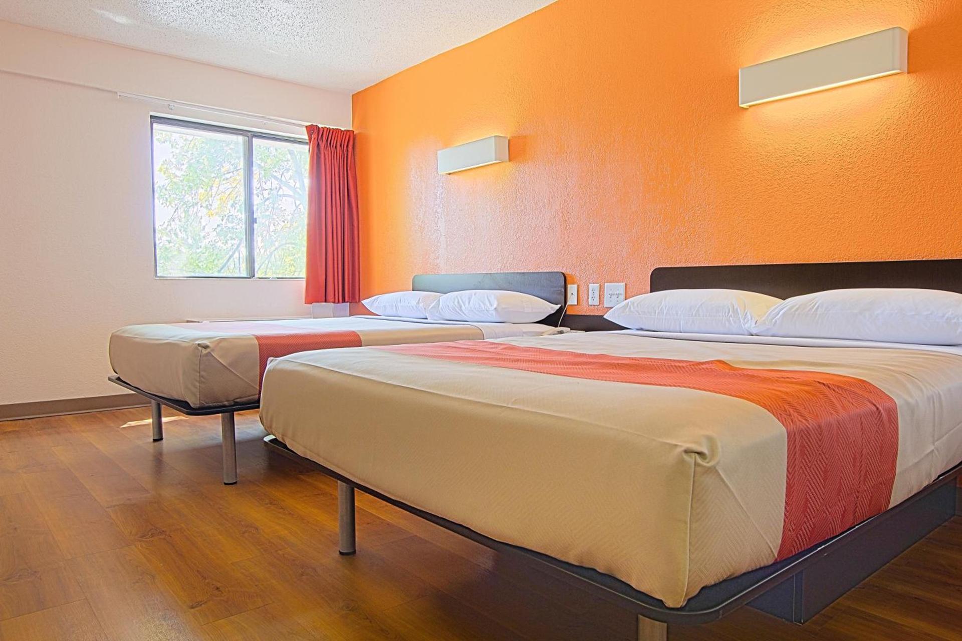 Motel 6-East Brunswick, NJ photo 48