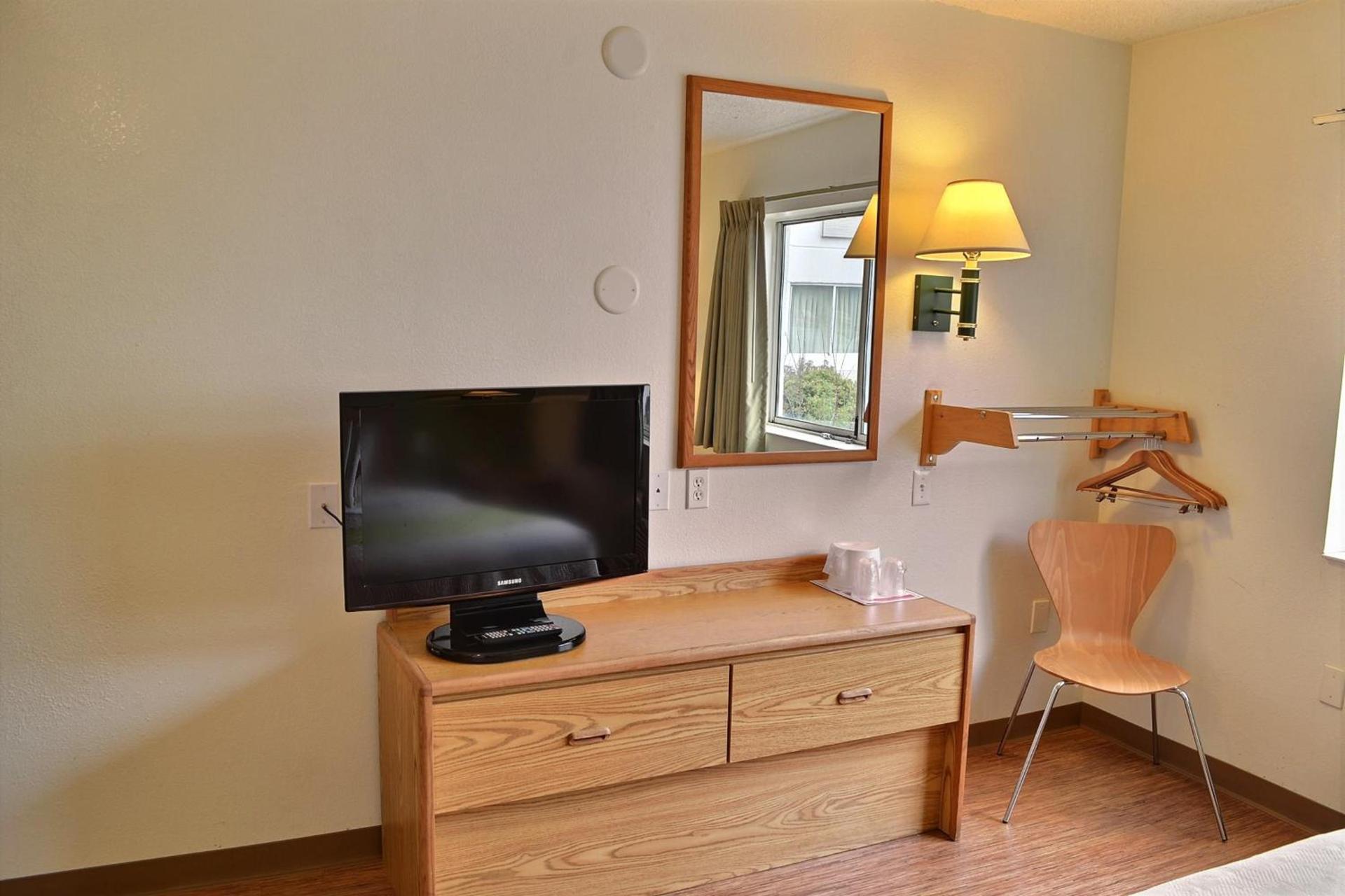 Motel 6-Billings, MT - North photo 21