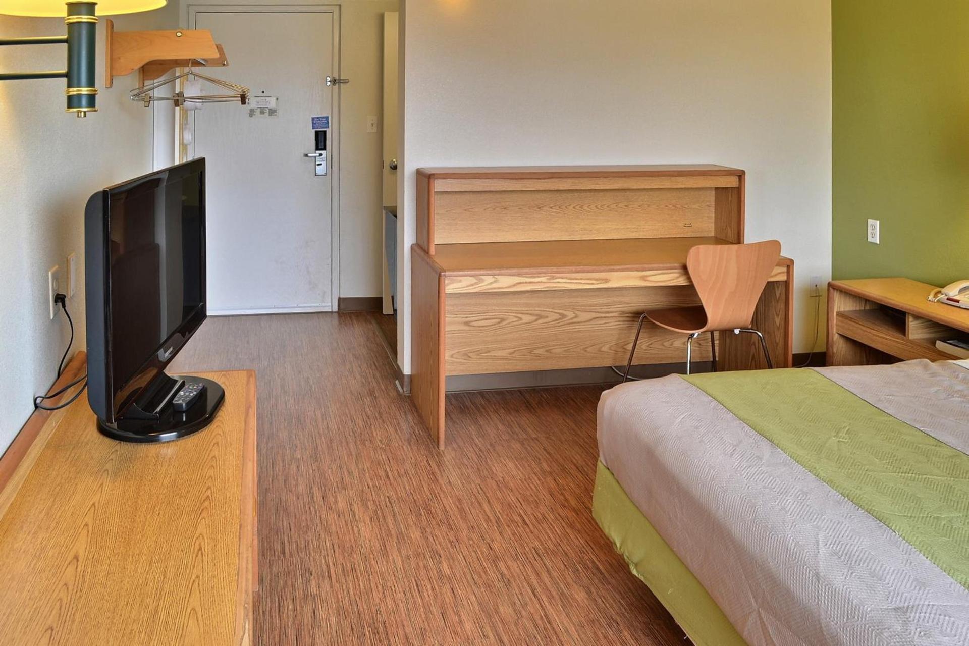Motel 6-Billings, MT - North photo 17