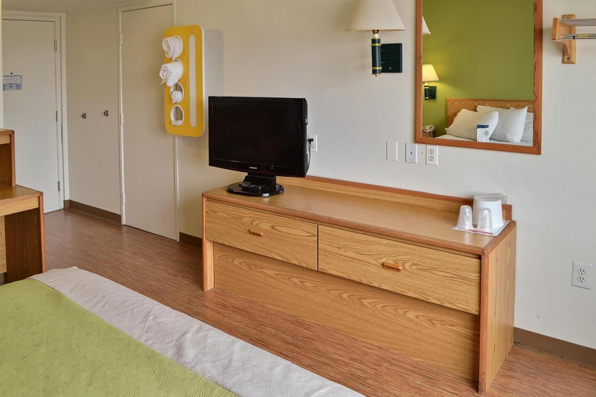 Motel 6-Billings, MT - North photo 34