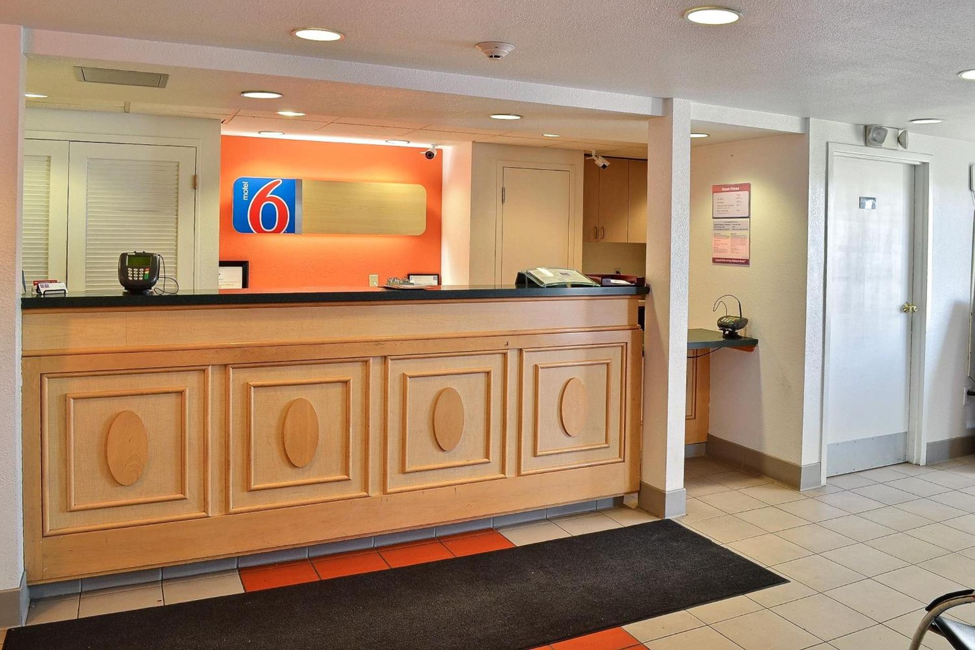 Motel 6-Billings, MT - North photo 3
