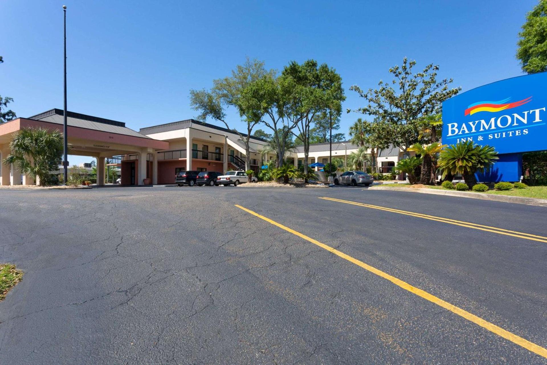 Baymont by Wyndham Tallahassee photo 11