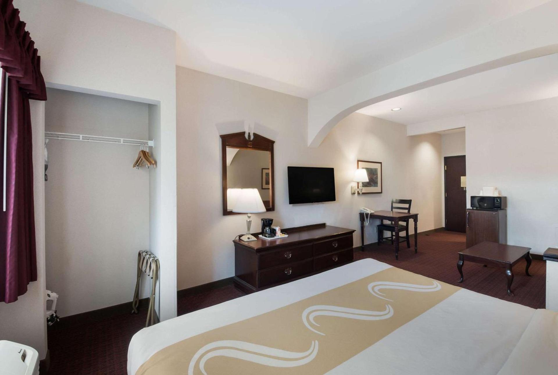 Quality Inn Grand Suites Bellingham photo 29