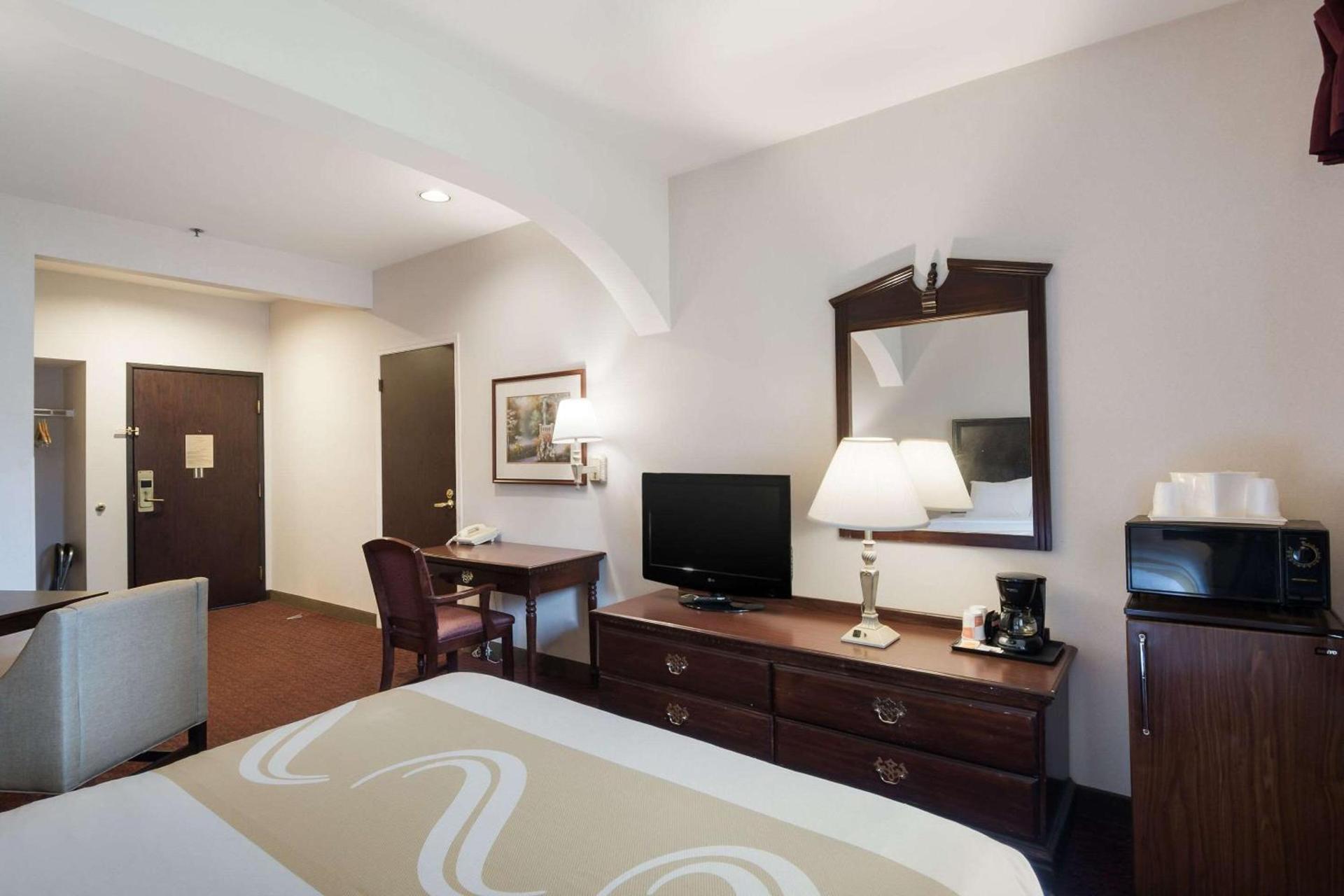 Quality Inn Grand Suites Bellingham photo 41
